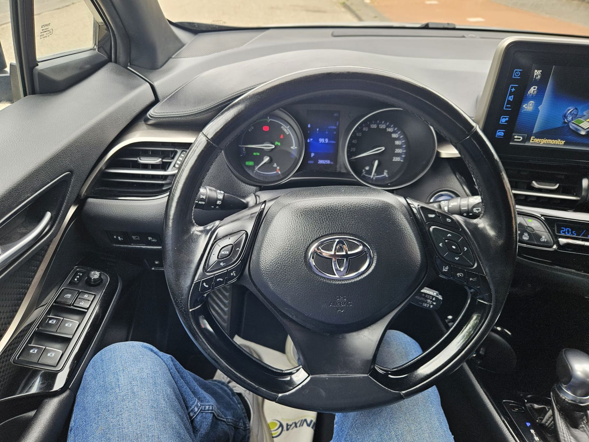 Foto van Toyota Toyota C-hr