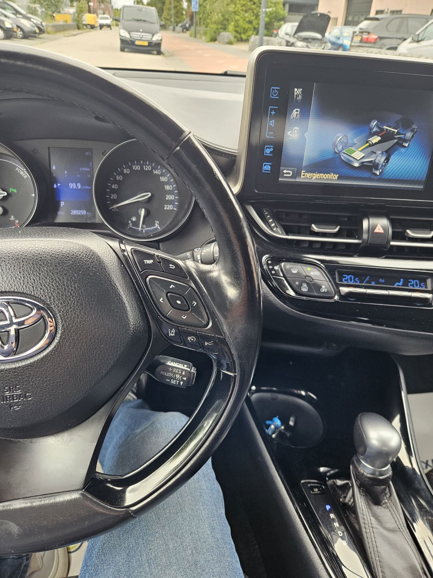 Foto van Toyota Toyota C-hr