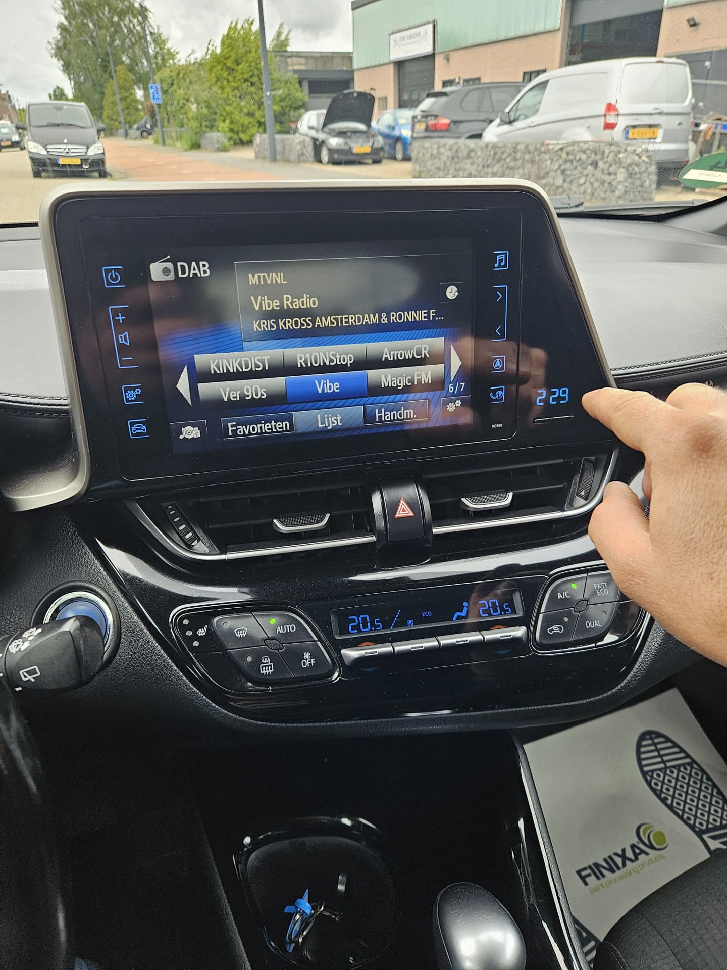Foto van Toyota Toyota C-hr