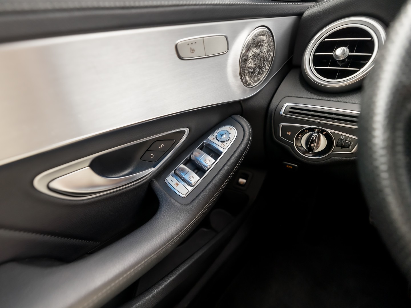 Foto van Mercedes-Benz C 200