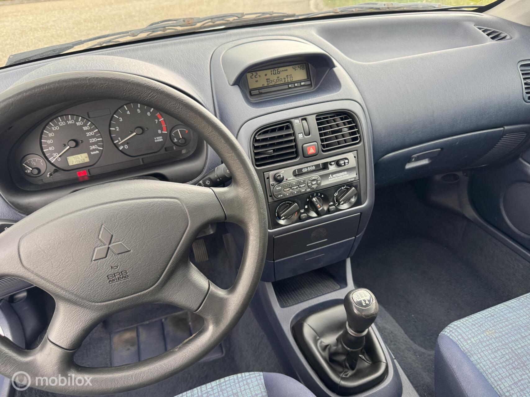 Foto van Mitsubishi Carisma