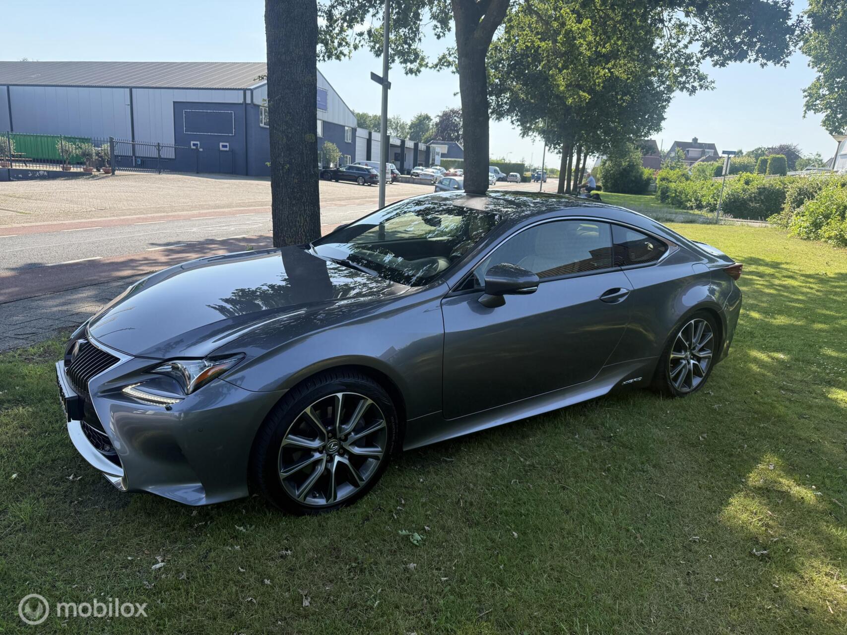 Foto van LEXUS LEXUS RC300H