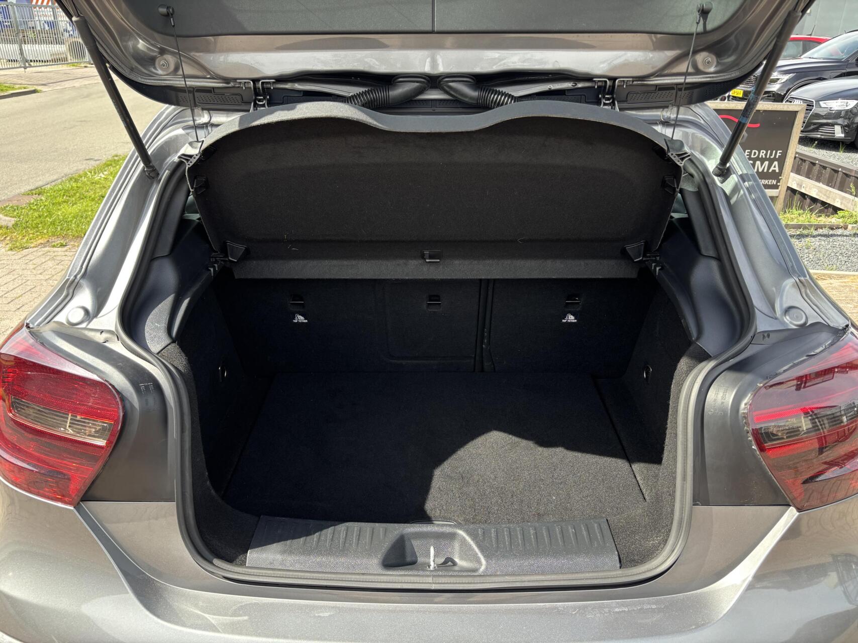 Foto van Mercedes-Benz A 200