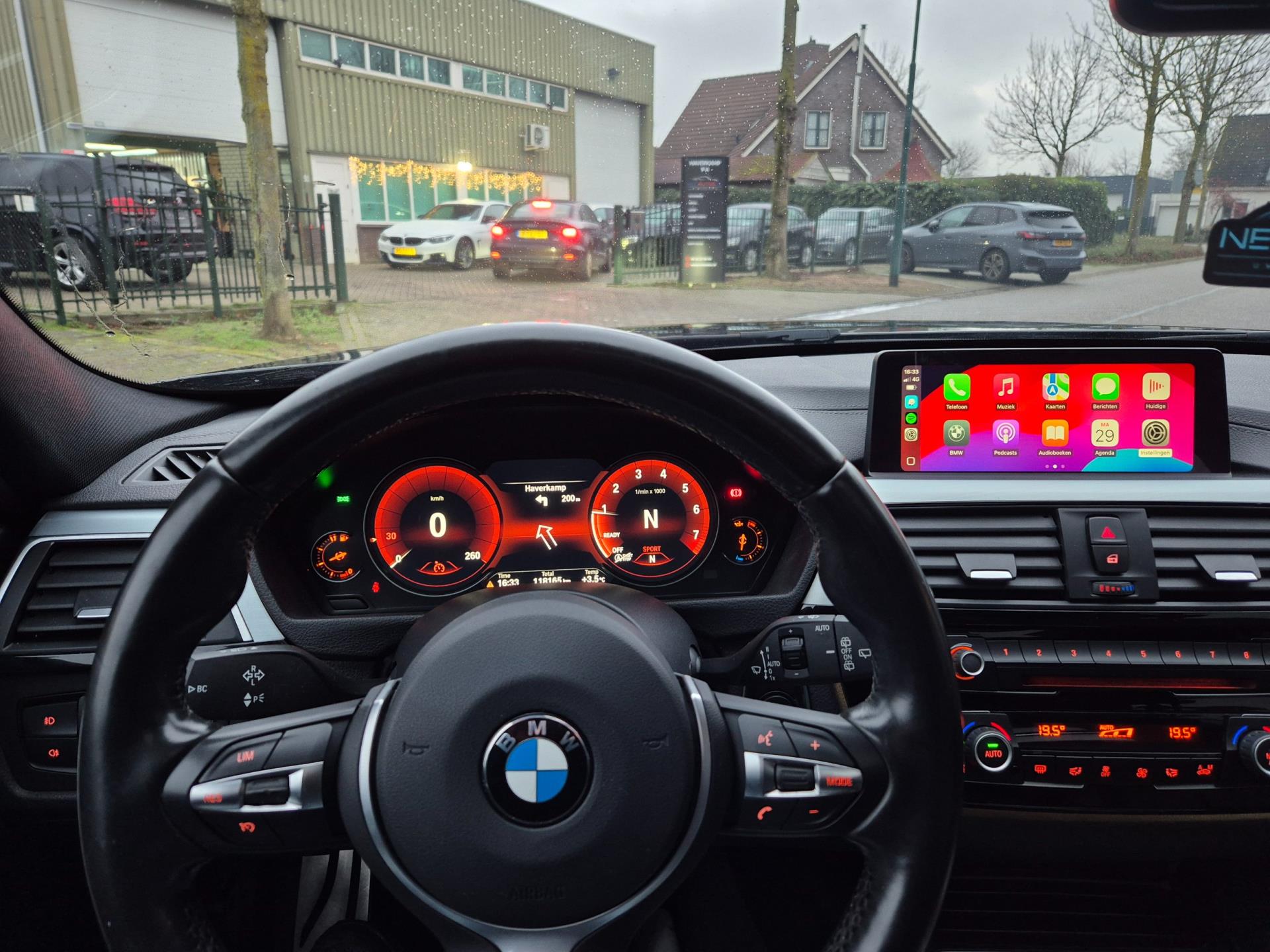 Foto van BMW 318i