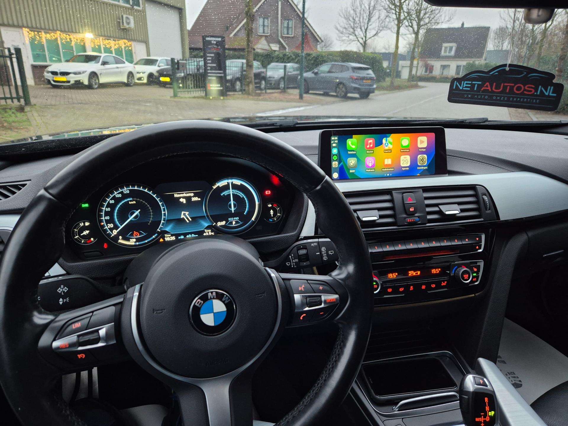 Foto van BMW 318i