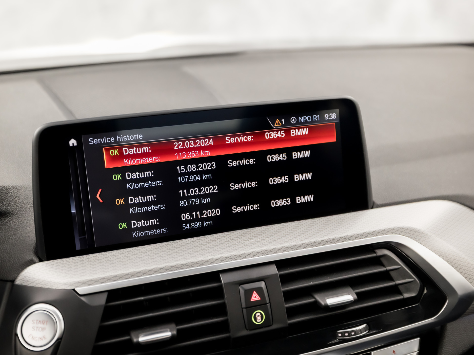 Foto van BMW X3 Xdrive20i