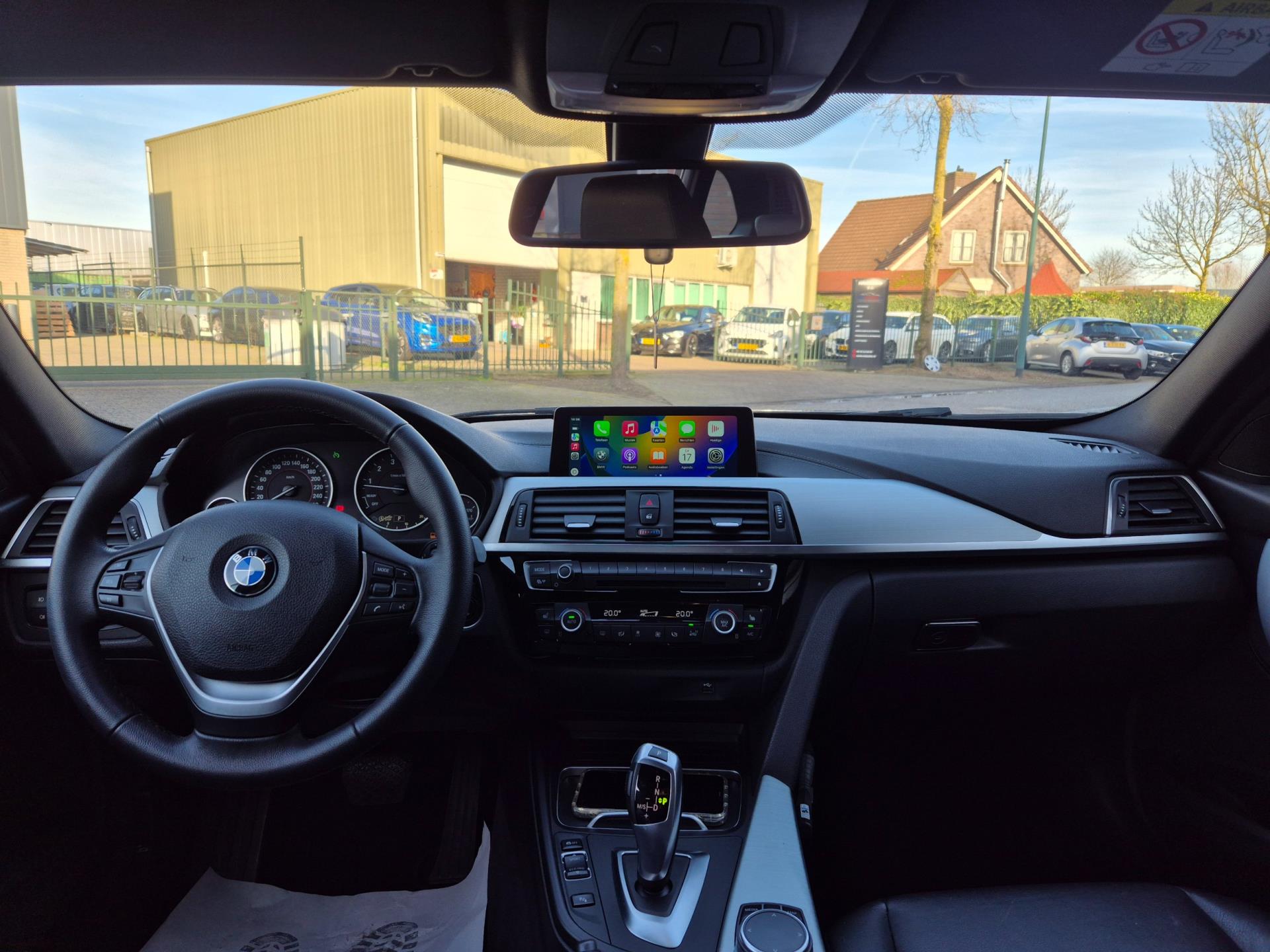Foto van BMW 320i