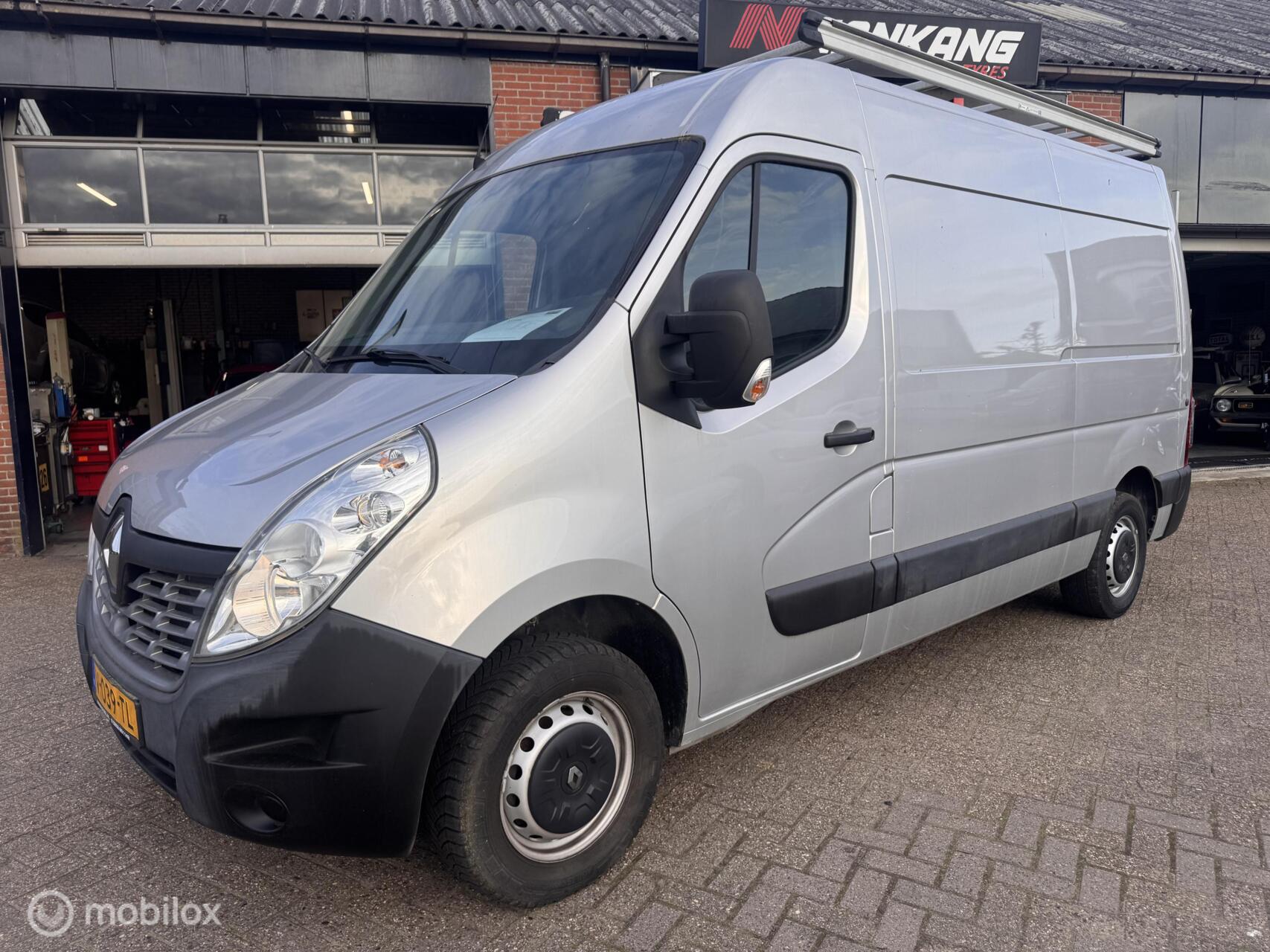 Renault Master Bestel T33 2.3 dCi L2H2 Energy 2018 - voorkant