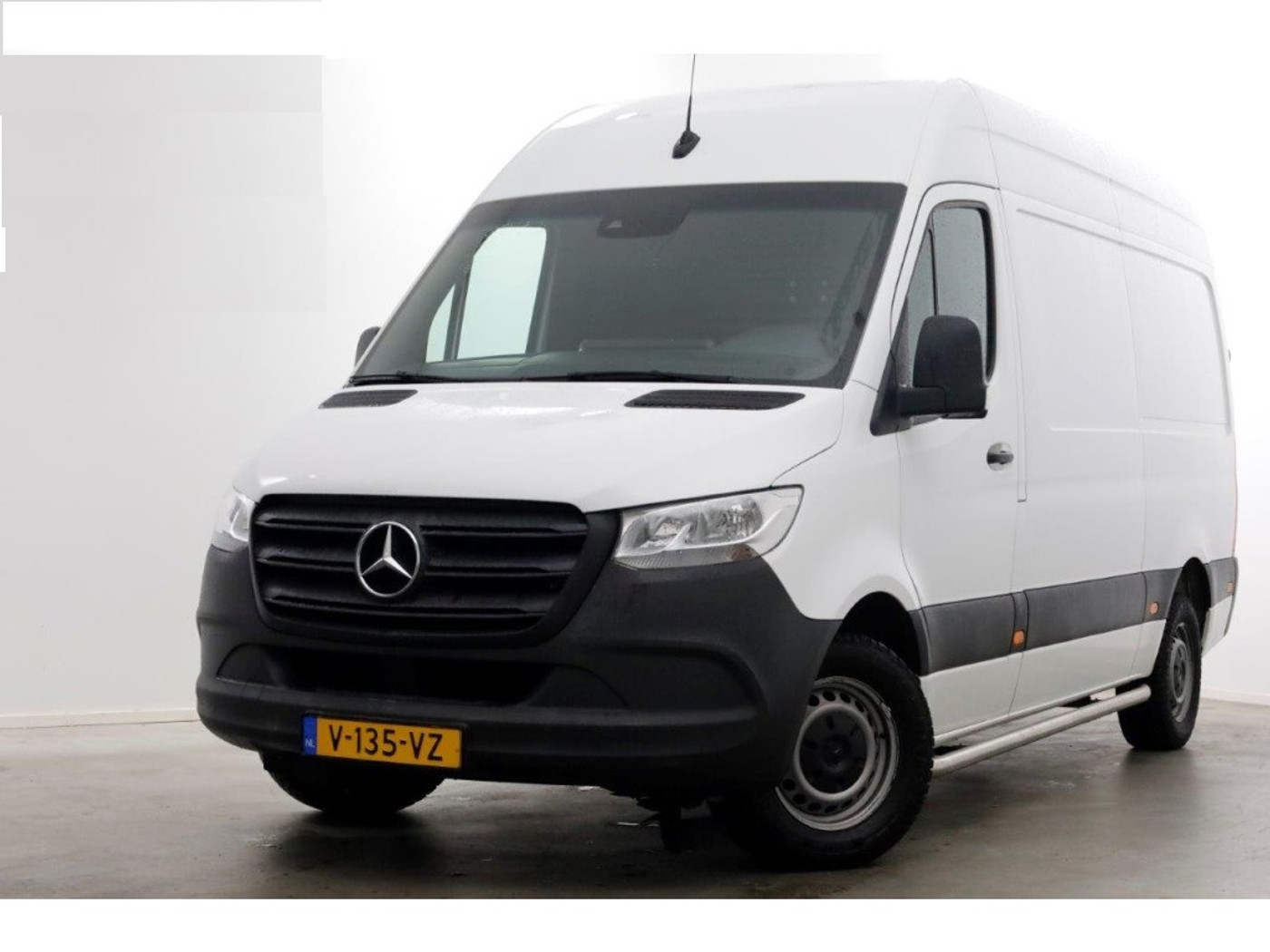 Mercedes-Benz Sprinter 311 CDI 115pk E6 RWD L2H2 Servicewagen/230V/Camera 03-2019 2019 - voorkant