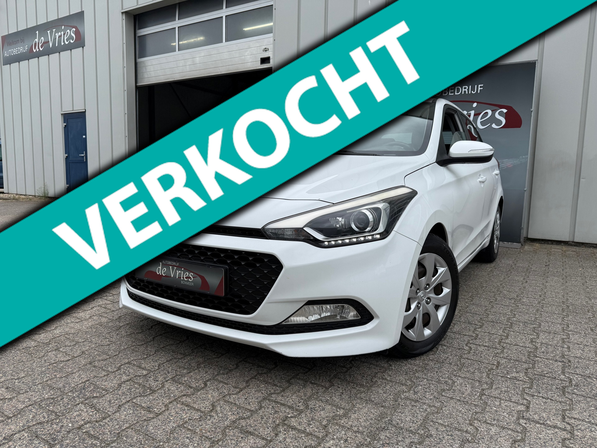 Hyundai I20 1.2 HP i-Motion / Airco / Cruise Control / PDC Achter / Bluetooth / 2015 - voorkant