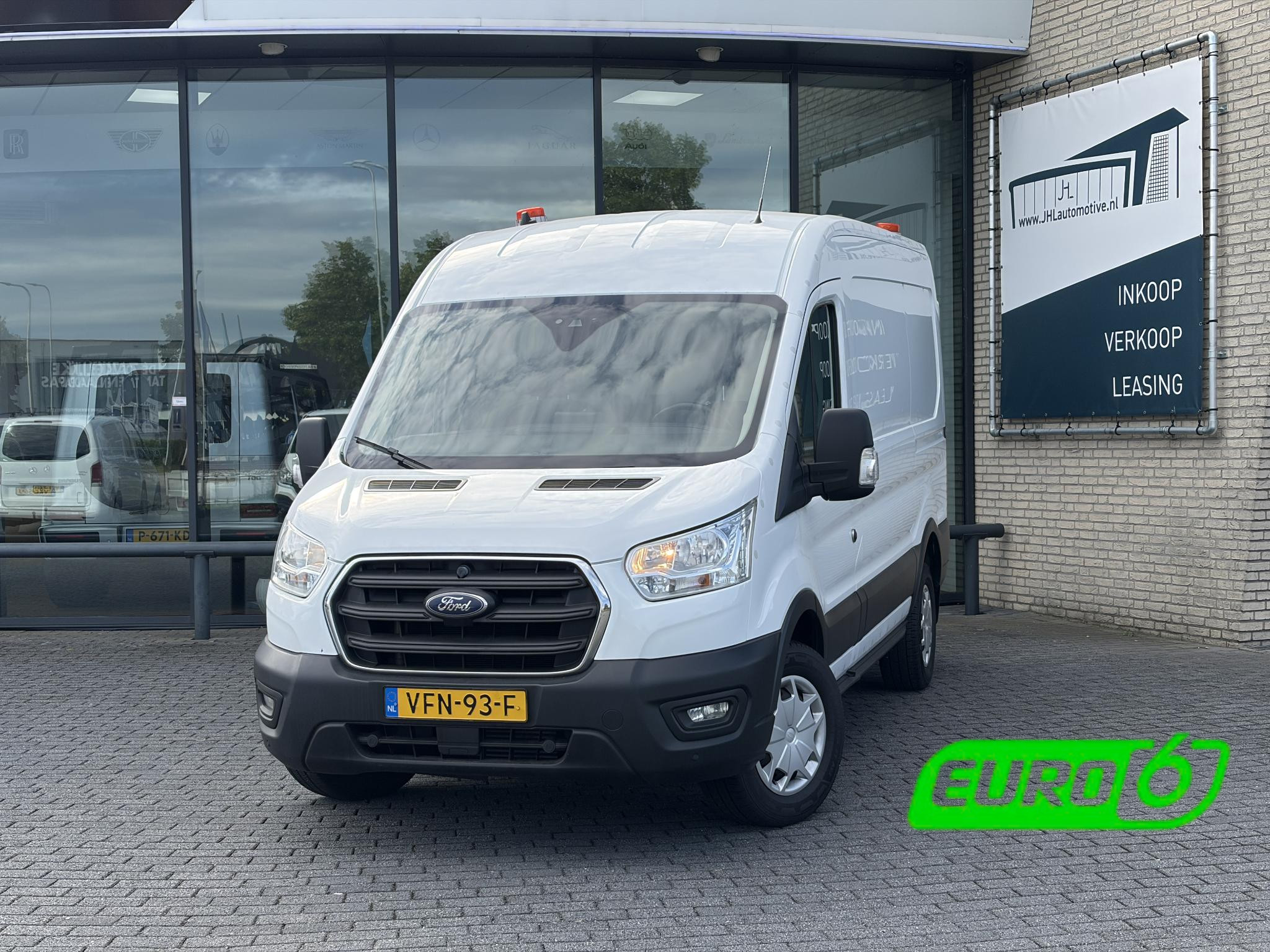 Ford Transit 350 2.0 TDCI L2H2RWD*A/C*CRUISE*NAVI*HAAK*CAM* 2020 - voorkant