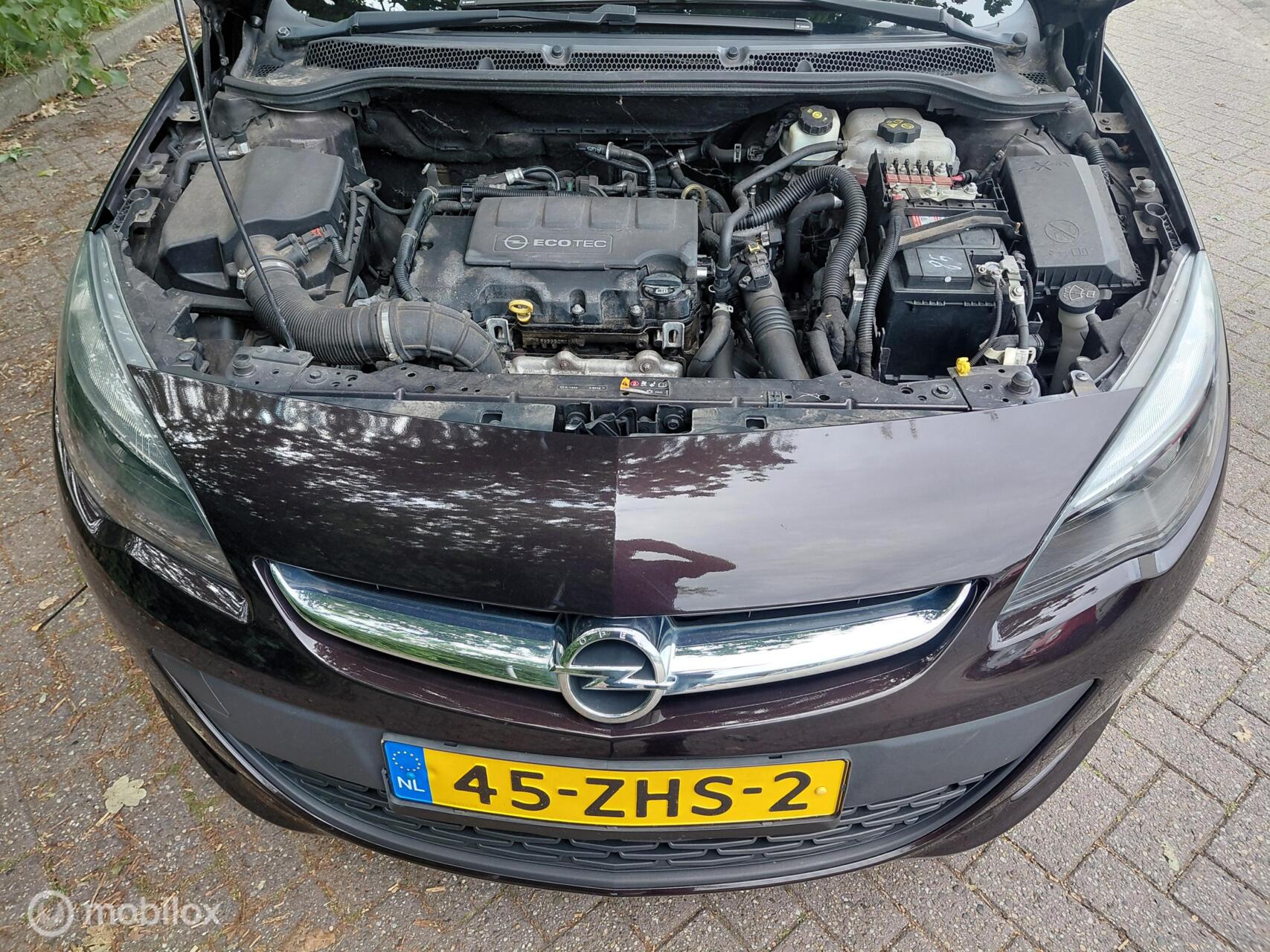 Foto van Opel Astra Sports Tourer