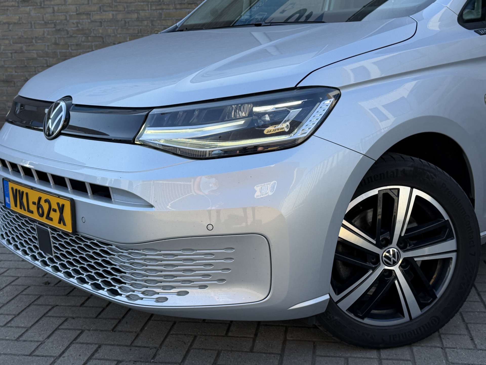 Foto van Volkswagen Caddy Modified Partition Wall
