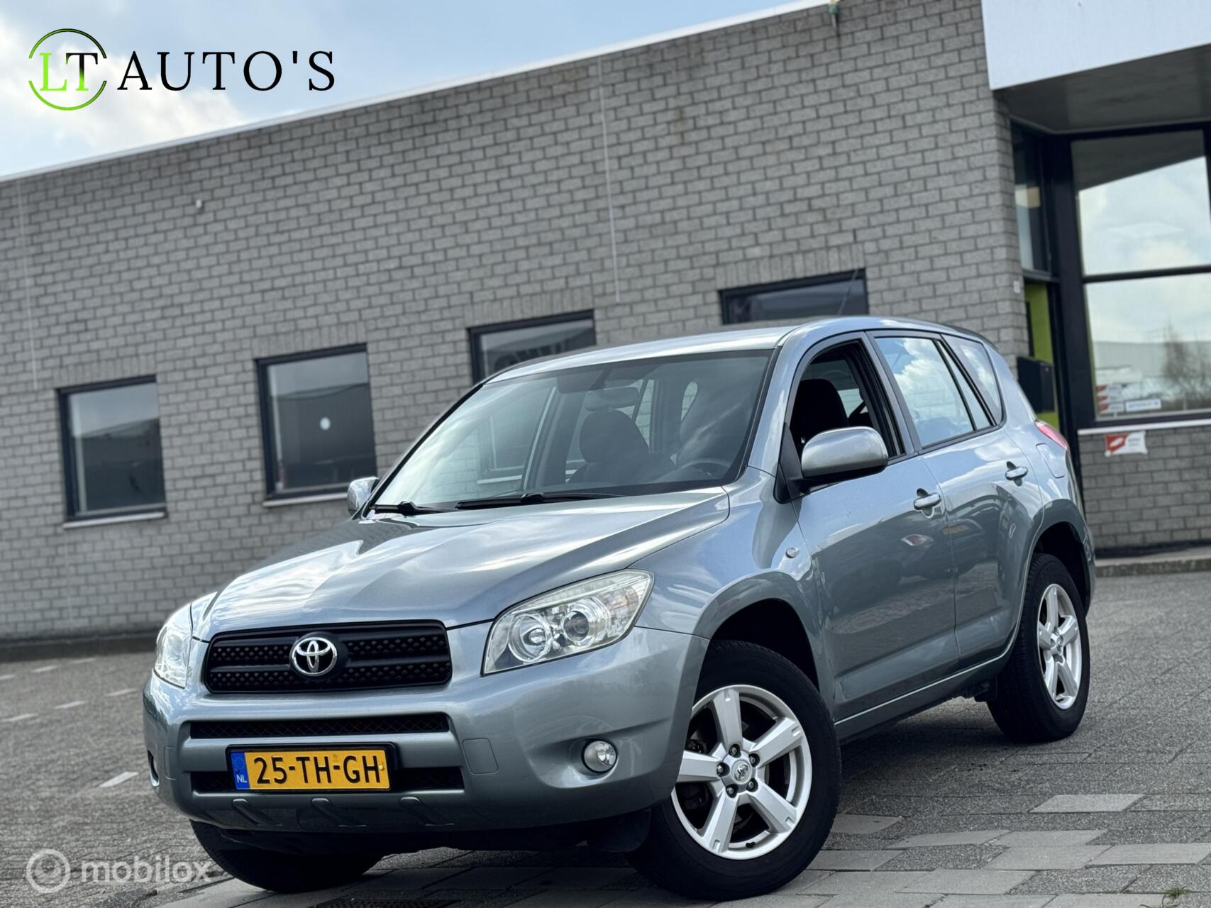 Toyota Toyota Rav4 2.0 VVTi Linea Sol|Automaat Cruise Trekhaak NAP 2006 - voorkant