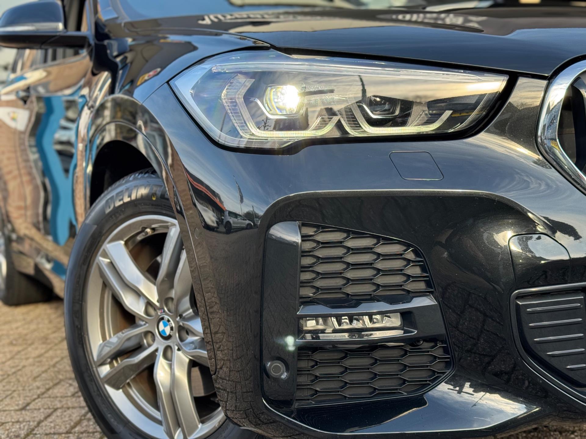 Foto van BMW X1 Xdrive25e