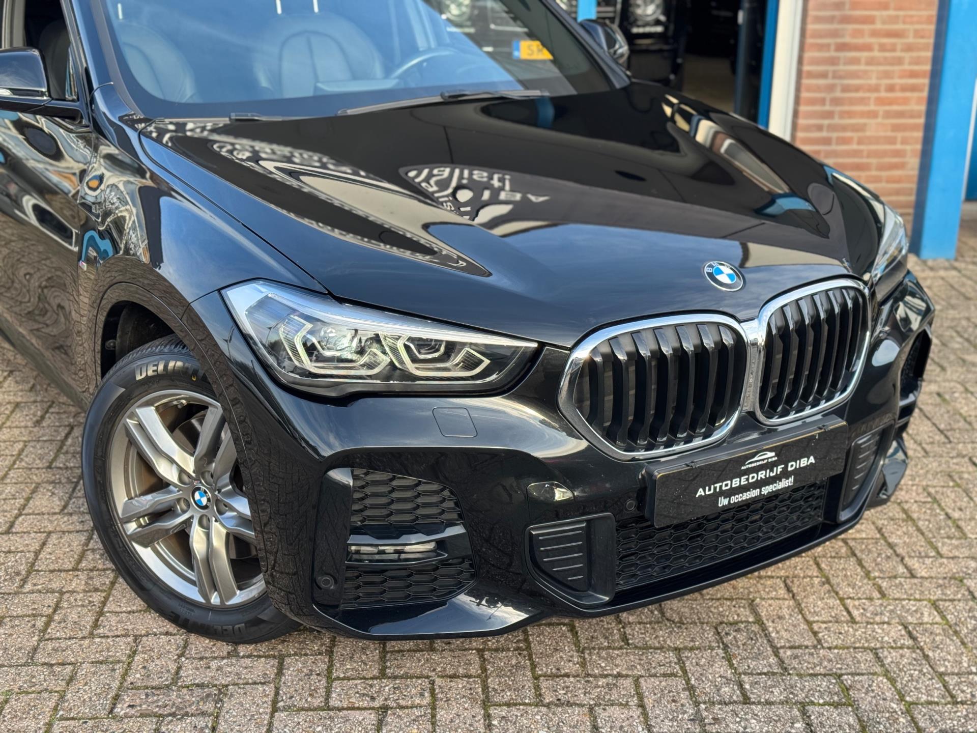 Foto van BMW X1 Xdrive25e