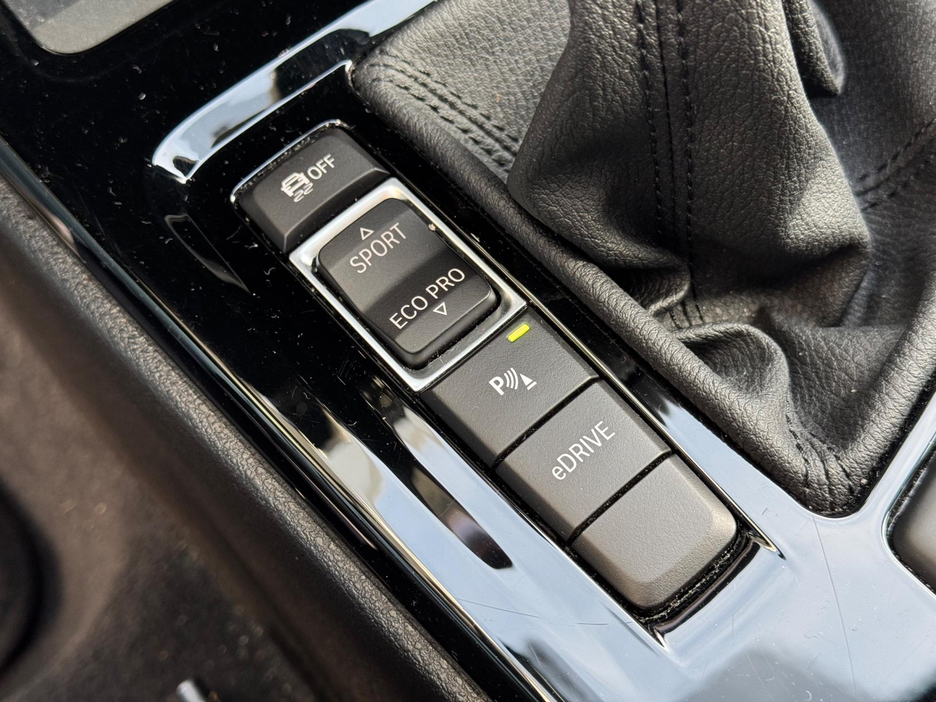 Foto van BMW X1 Xdrive25e