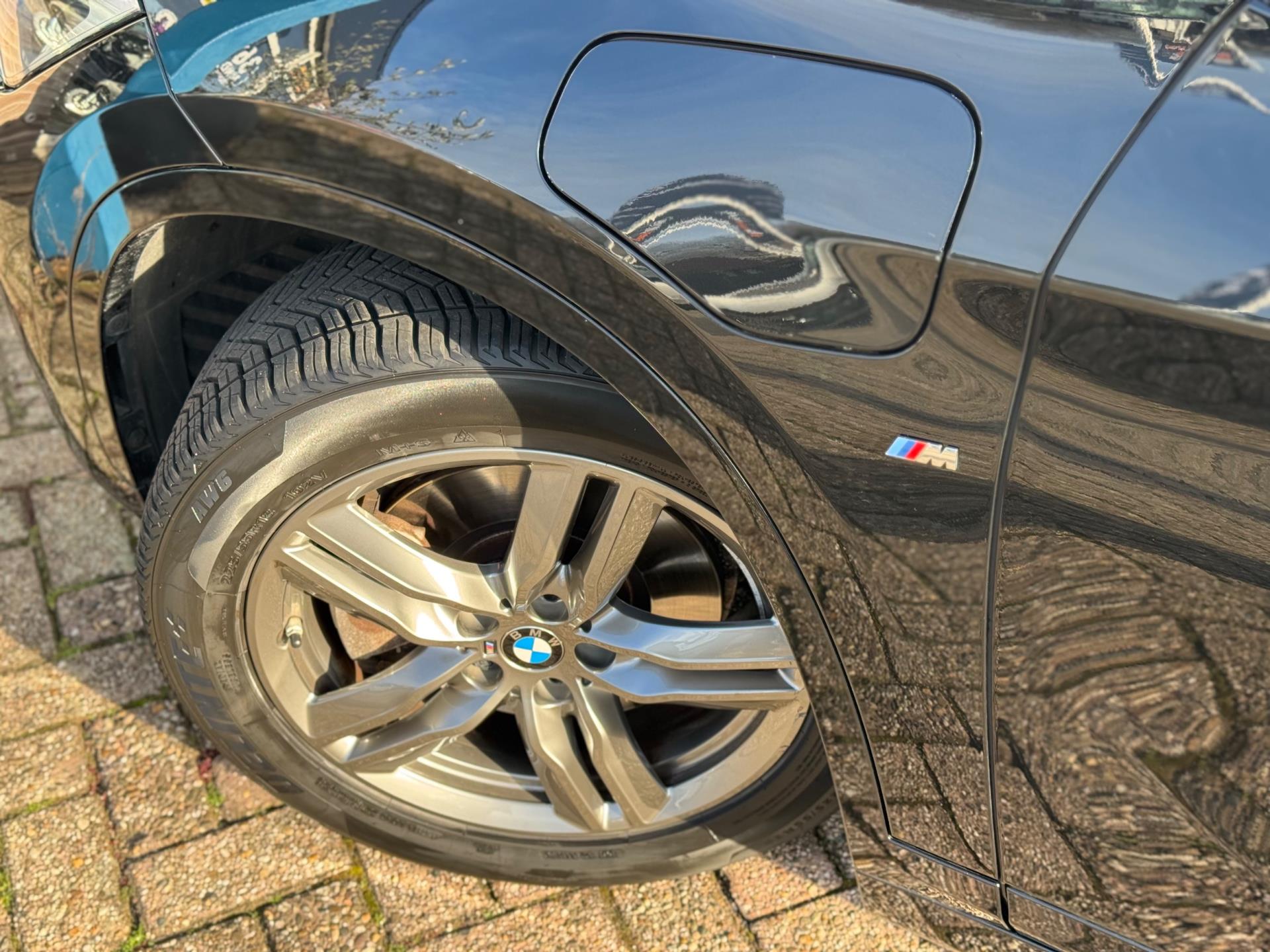Foto van BMW X1 Xdrive25e