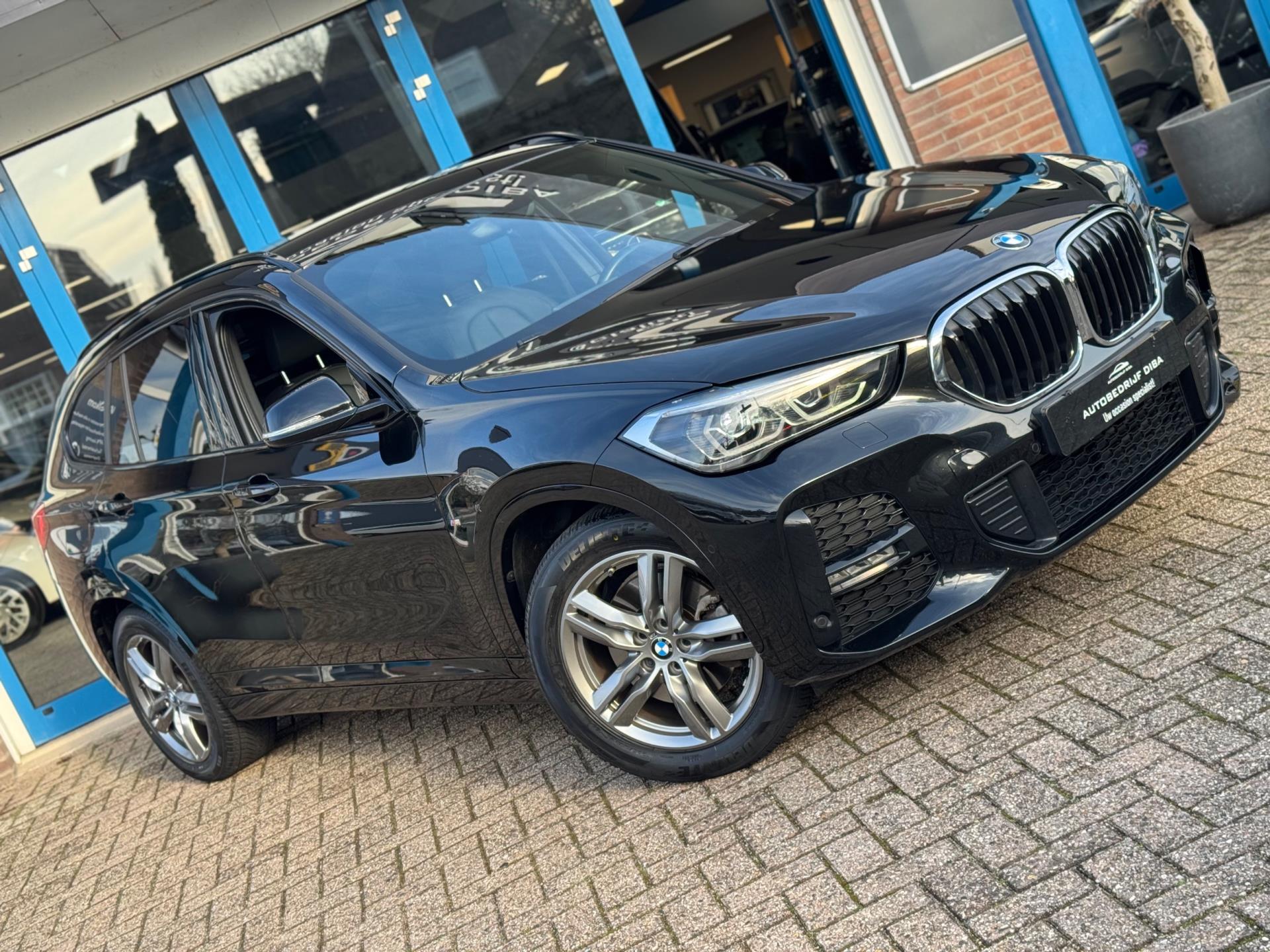 Foto van BMW X1 Xdrive25e