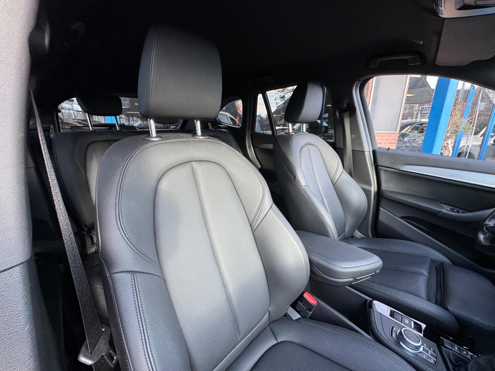 Foto van BMW X1 Xdrive25e