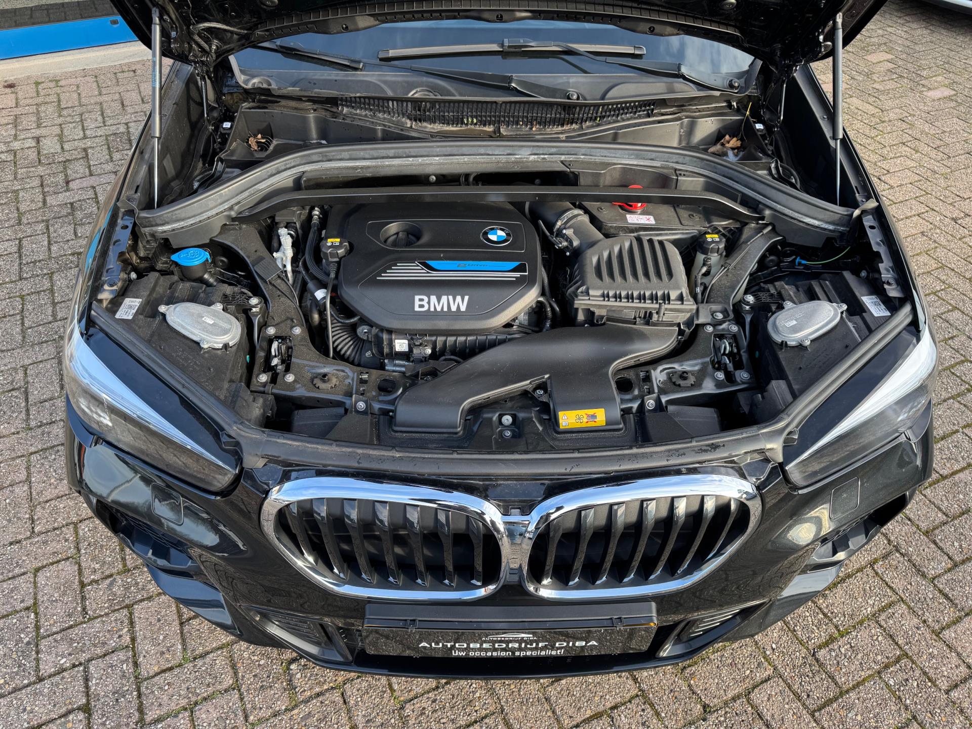 Foto van BMW X1 Xdrive25e
