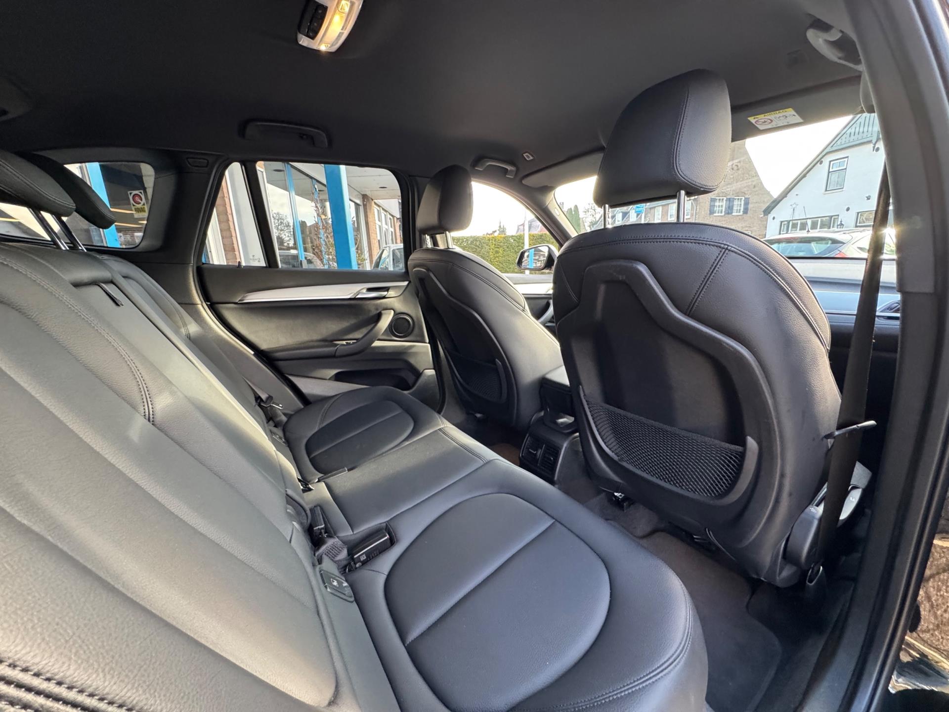 Foto van BMW X1 Xdrive25e
