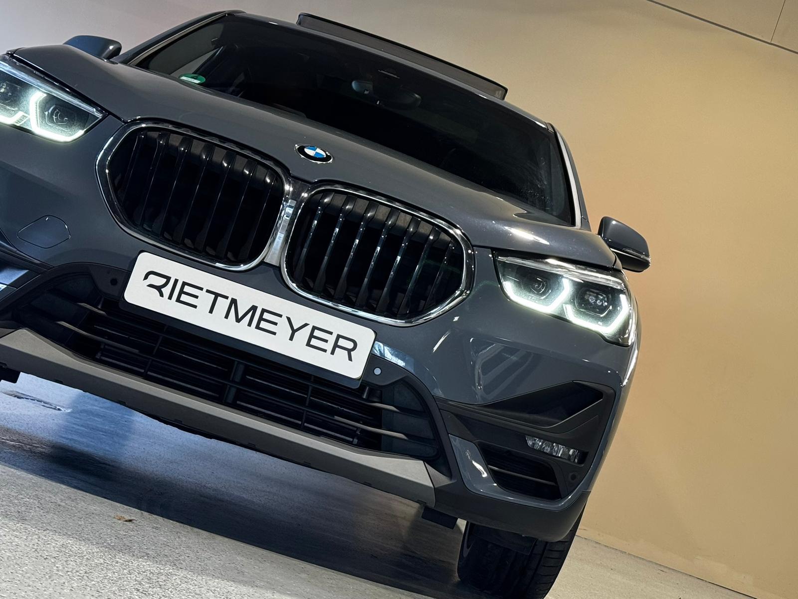 Foto van BMW X1 Sdrive18i