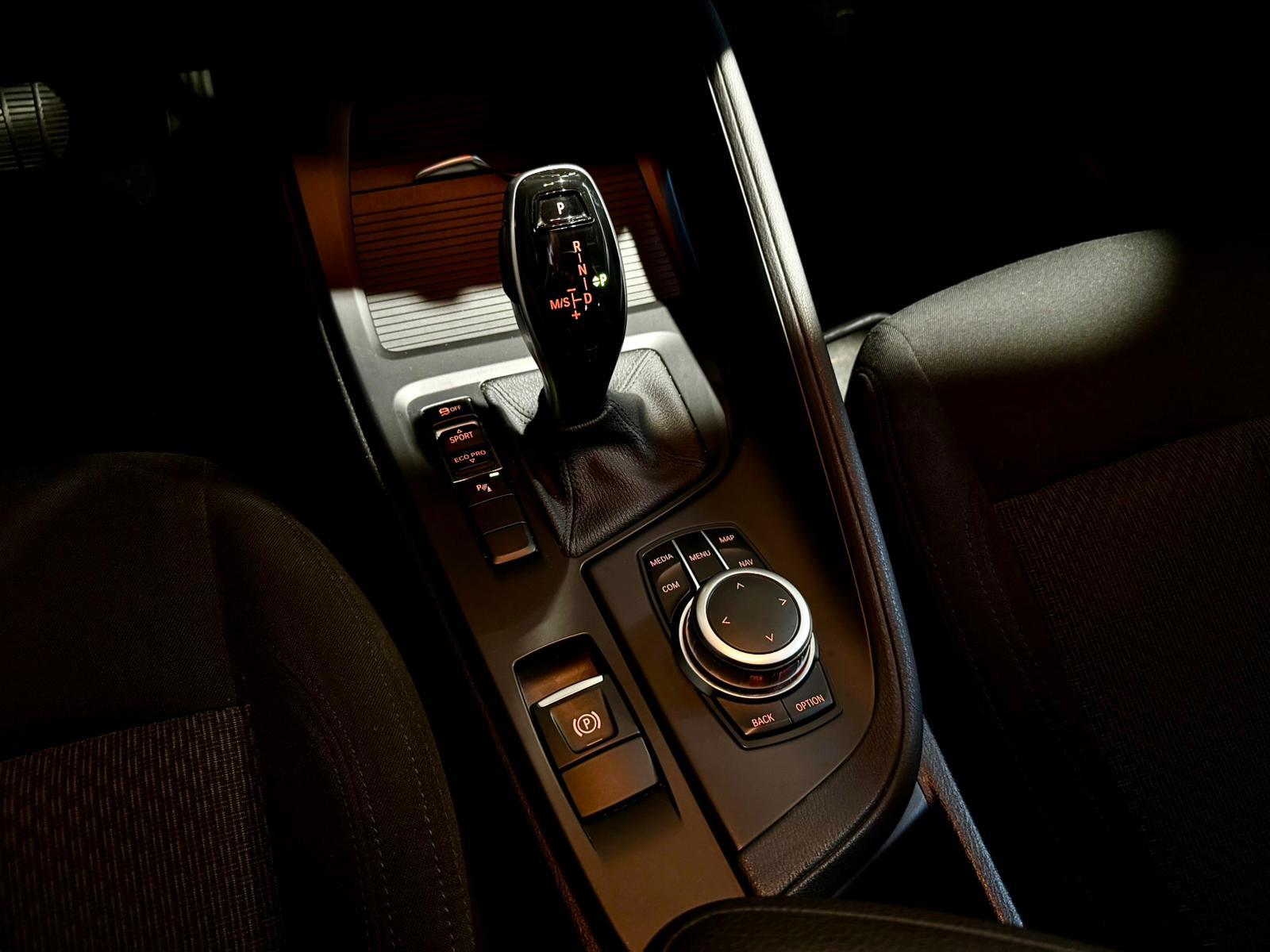 Foto van BMW X1 Sdrive18i