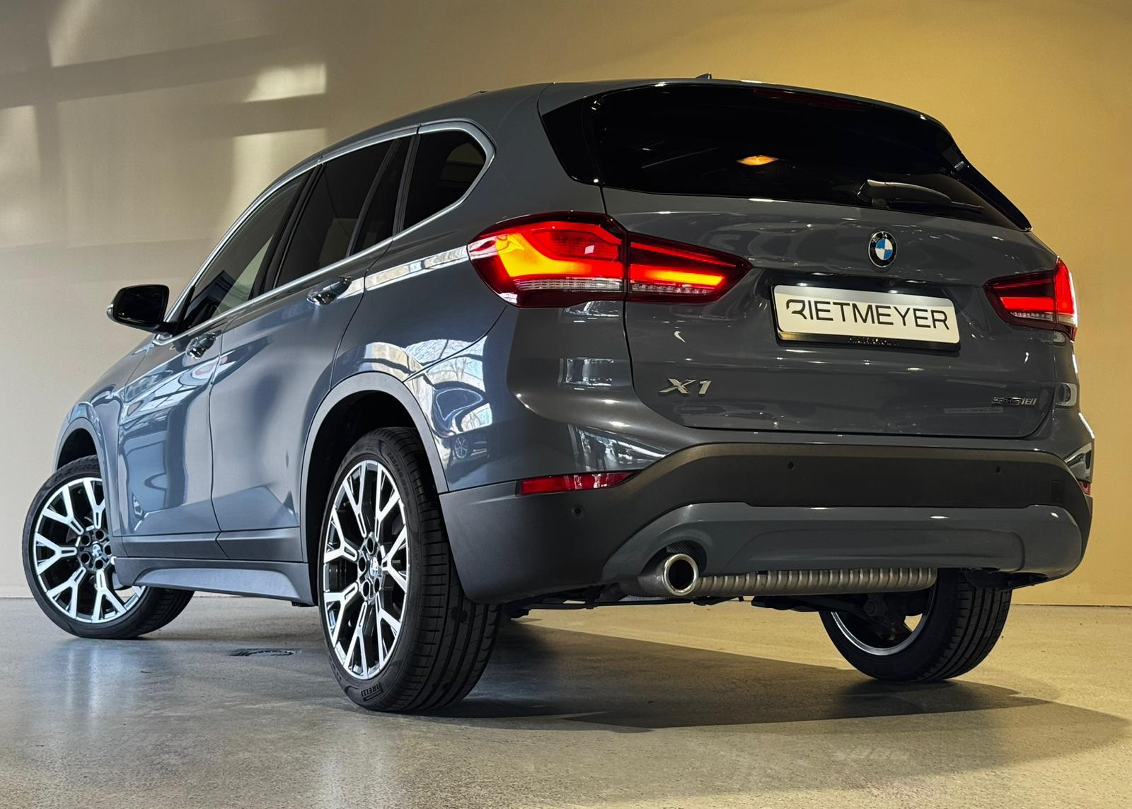 Foto van BMW X1 Sdrive18i