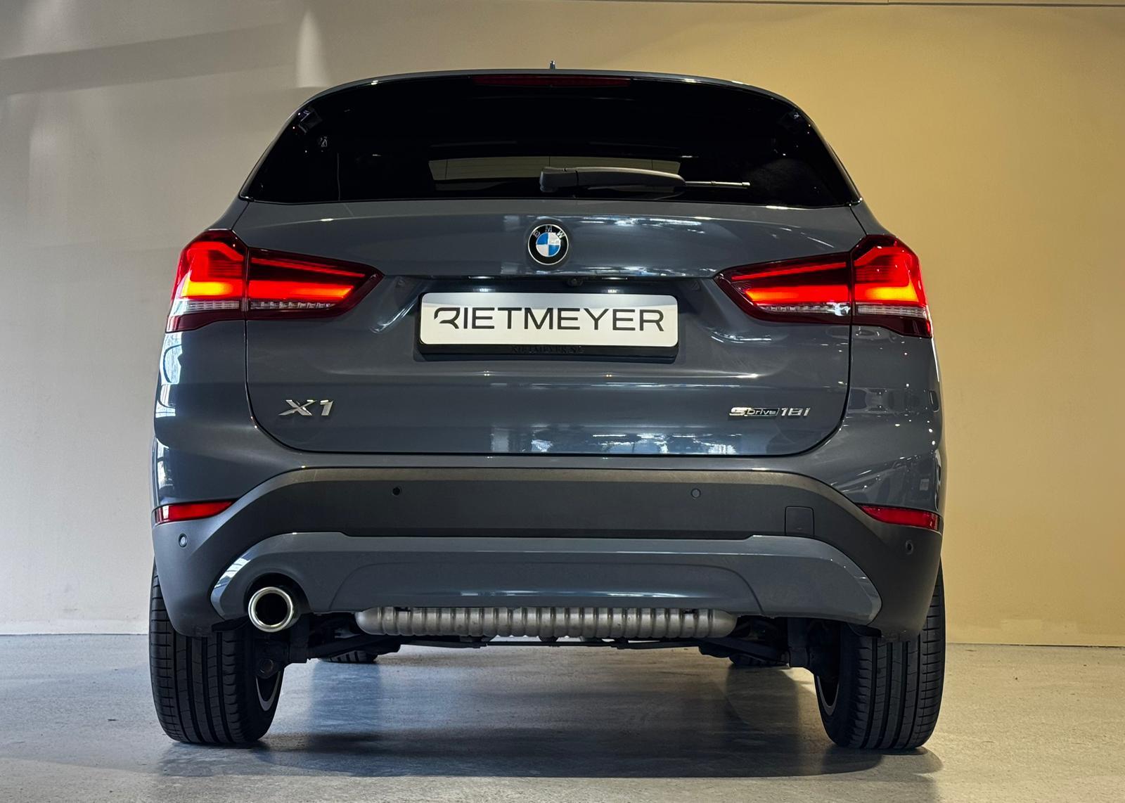 Foto van BMW X1 Sdrive18i