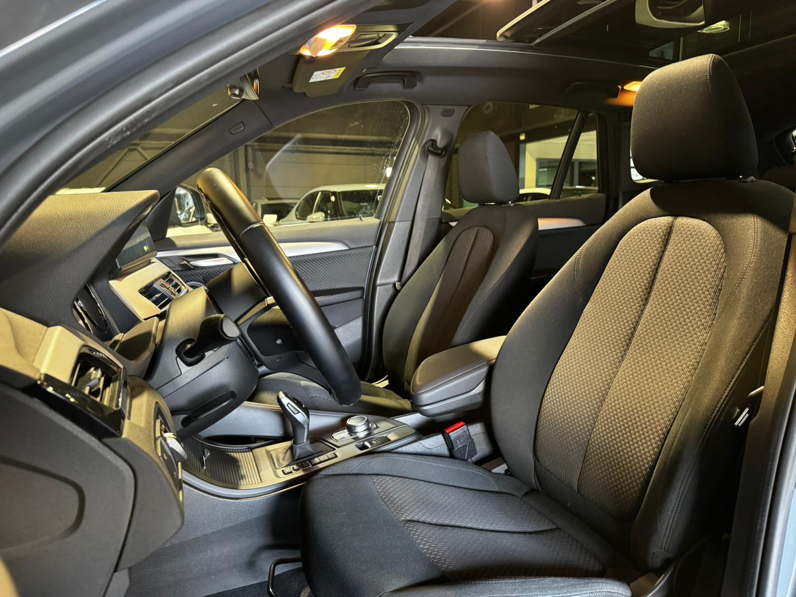 Foto van BMW X1 Sdrive18i