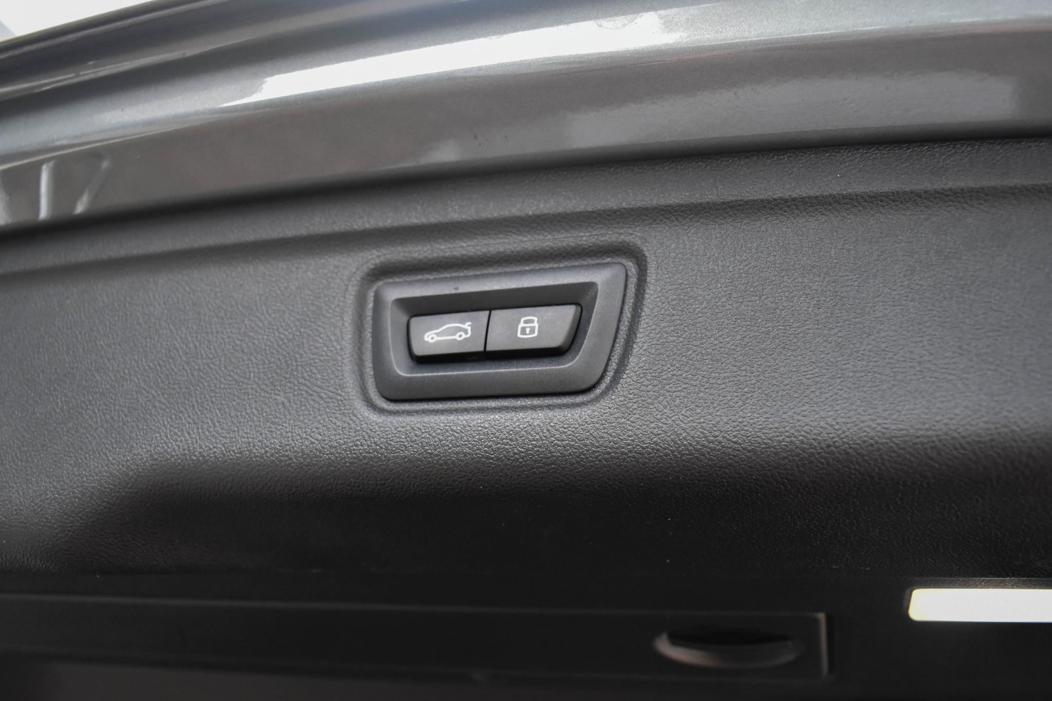 Foto van BMW 330e