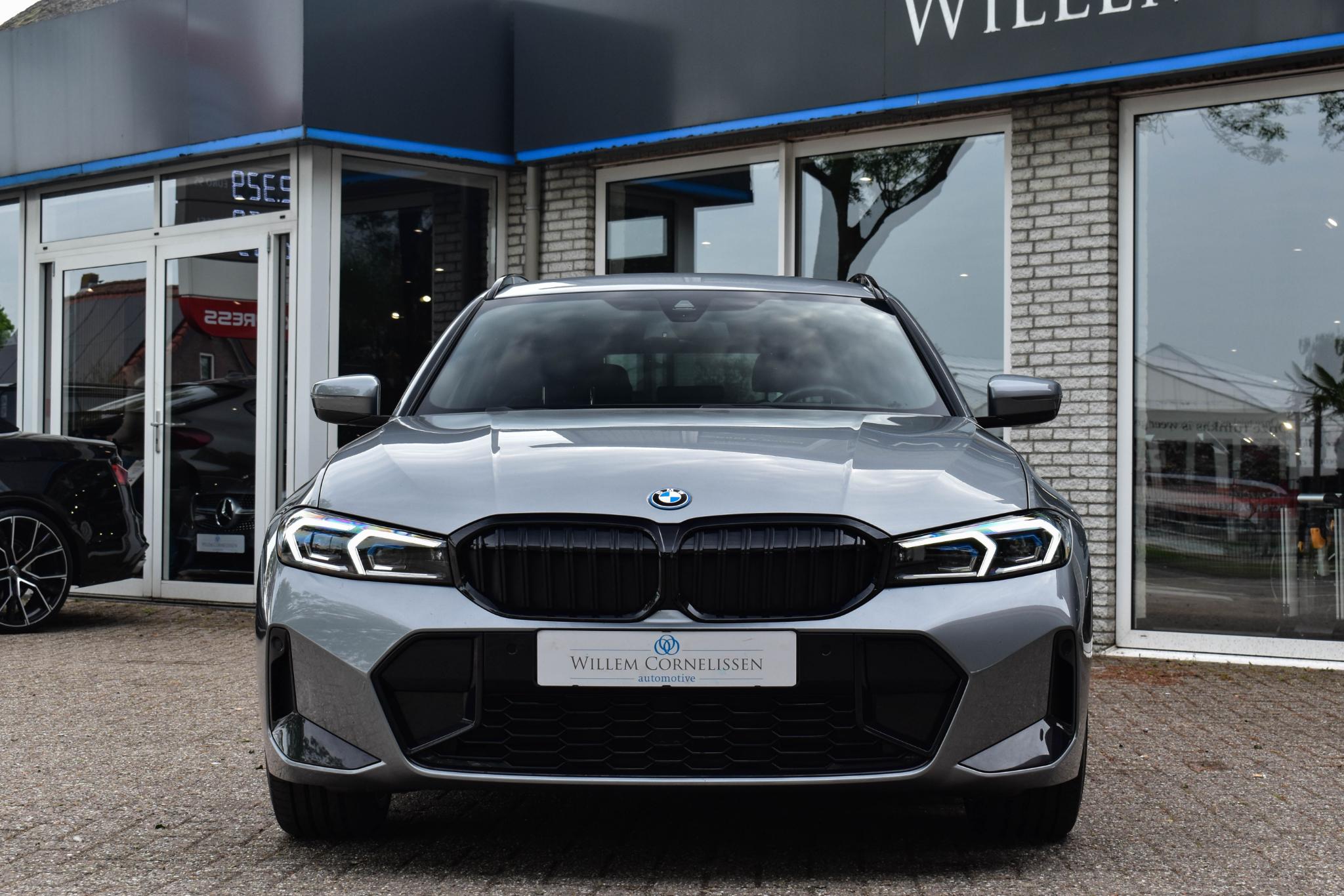 Foto van BMW 330e