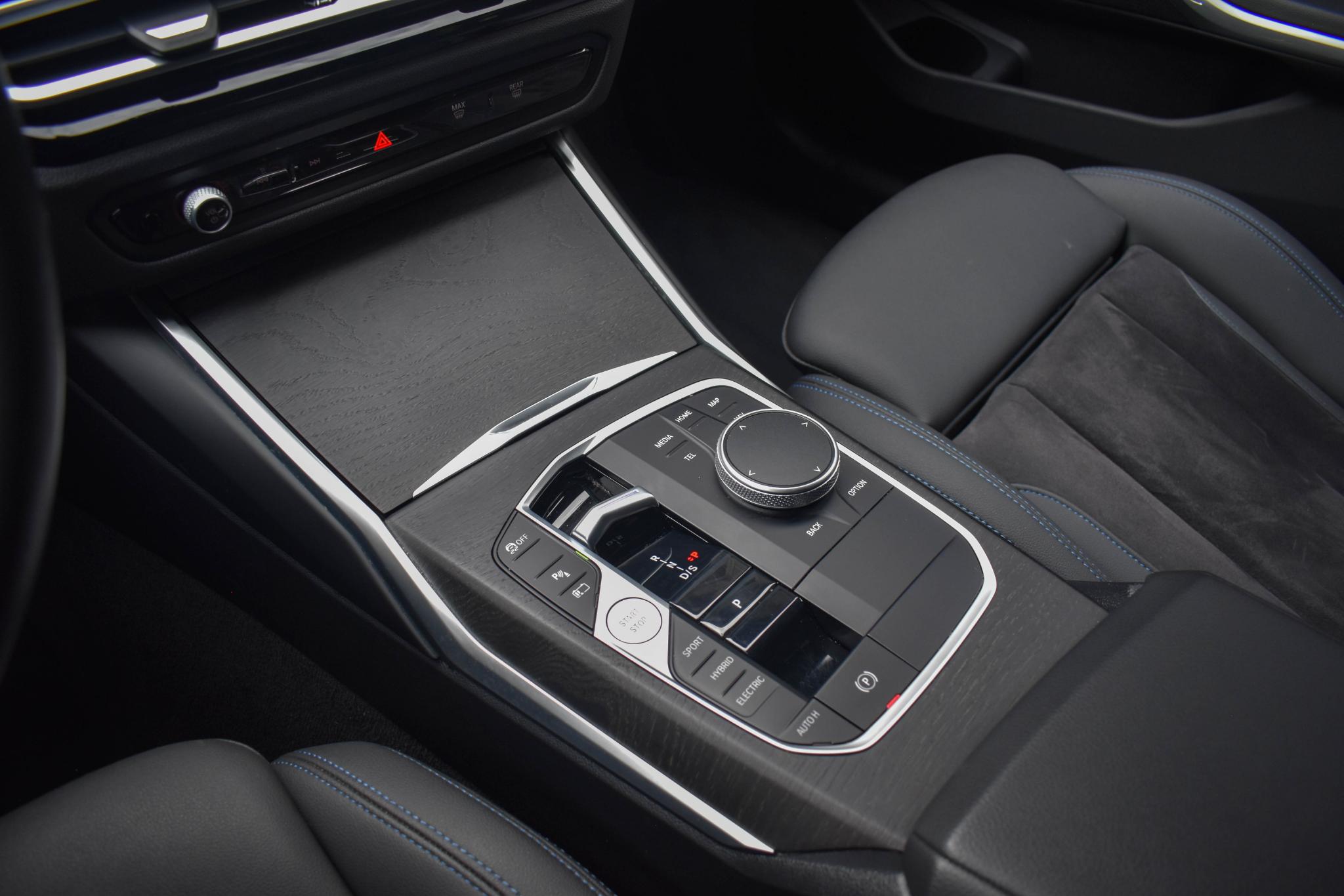 Foto van BMW 330e