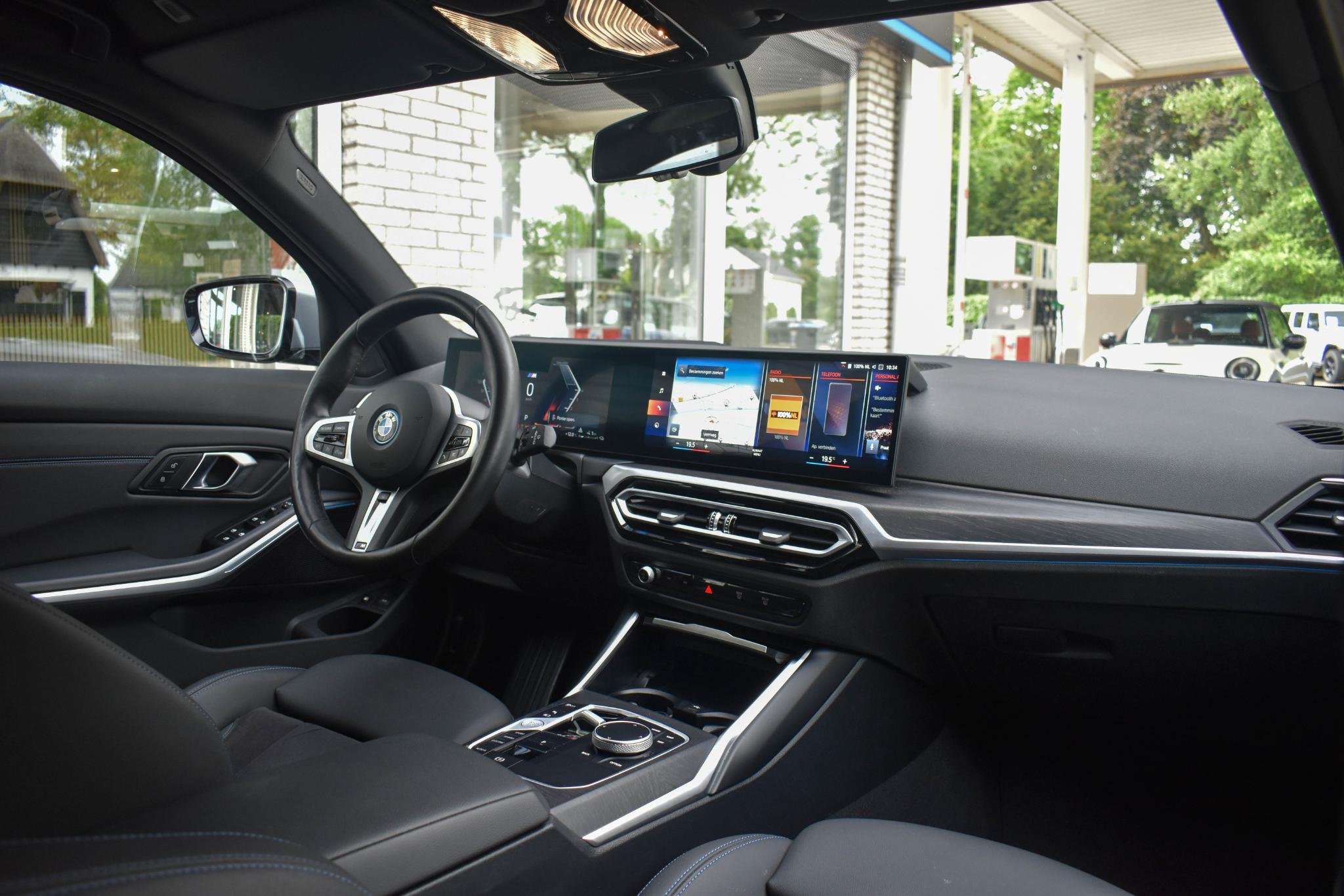 Foto van BMW 330e