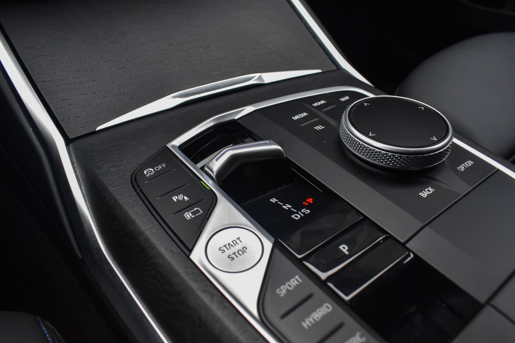 Foto van BMW 330e