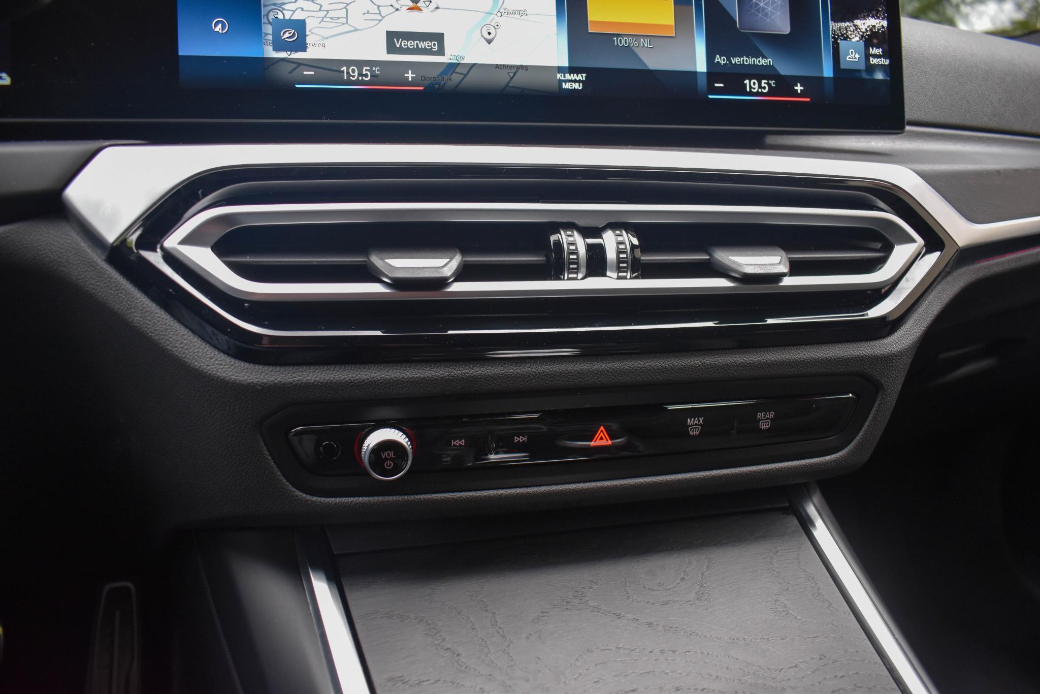 Foto van BMW 330e