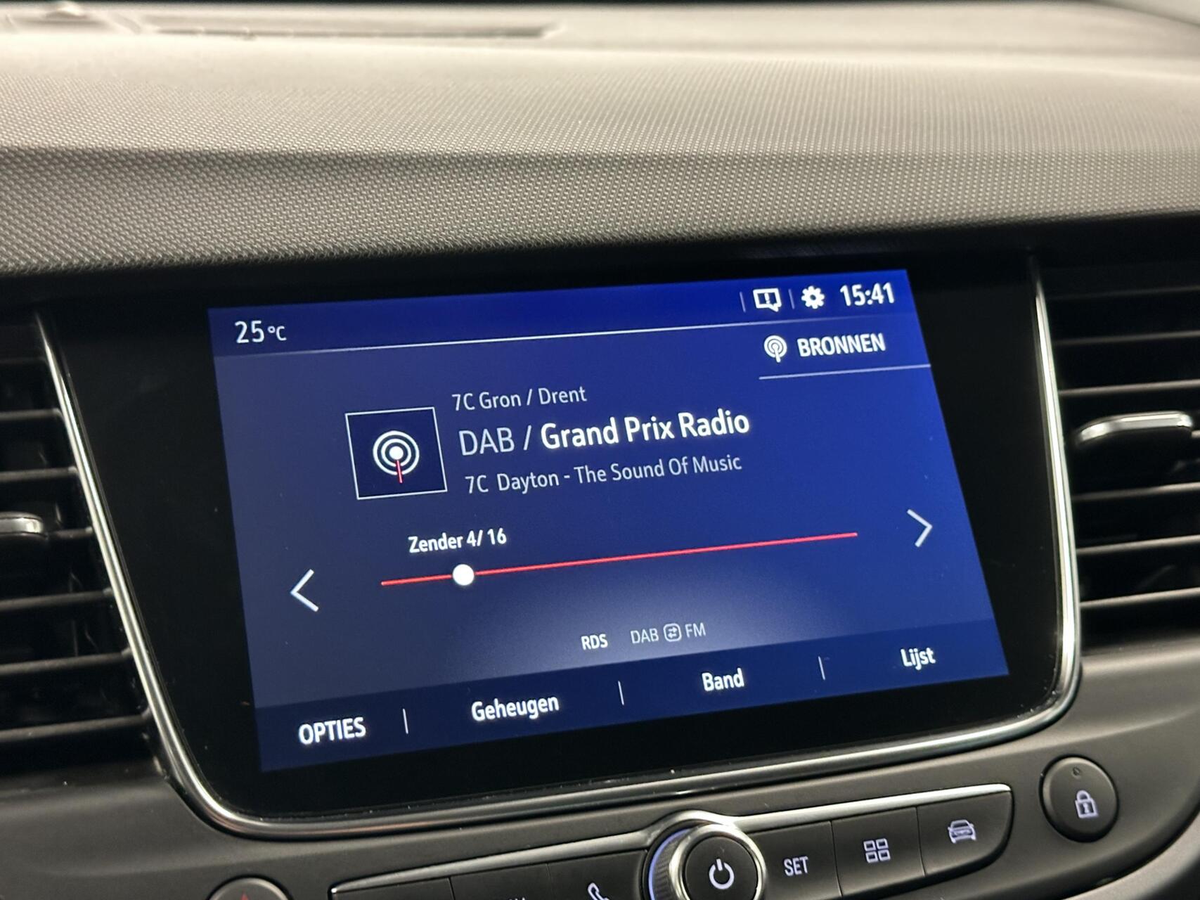 Foto van Opel Crossland X