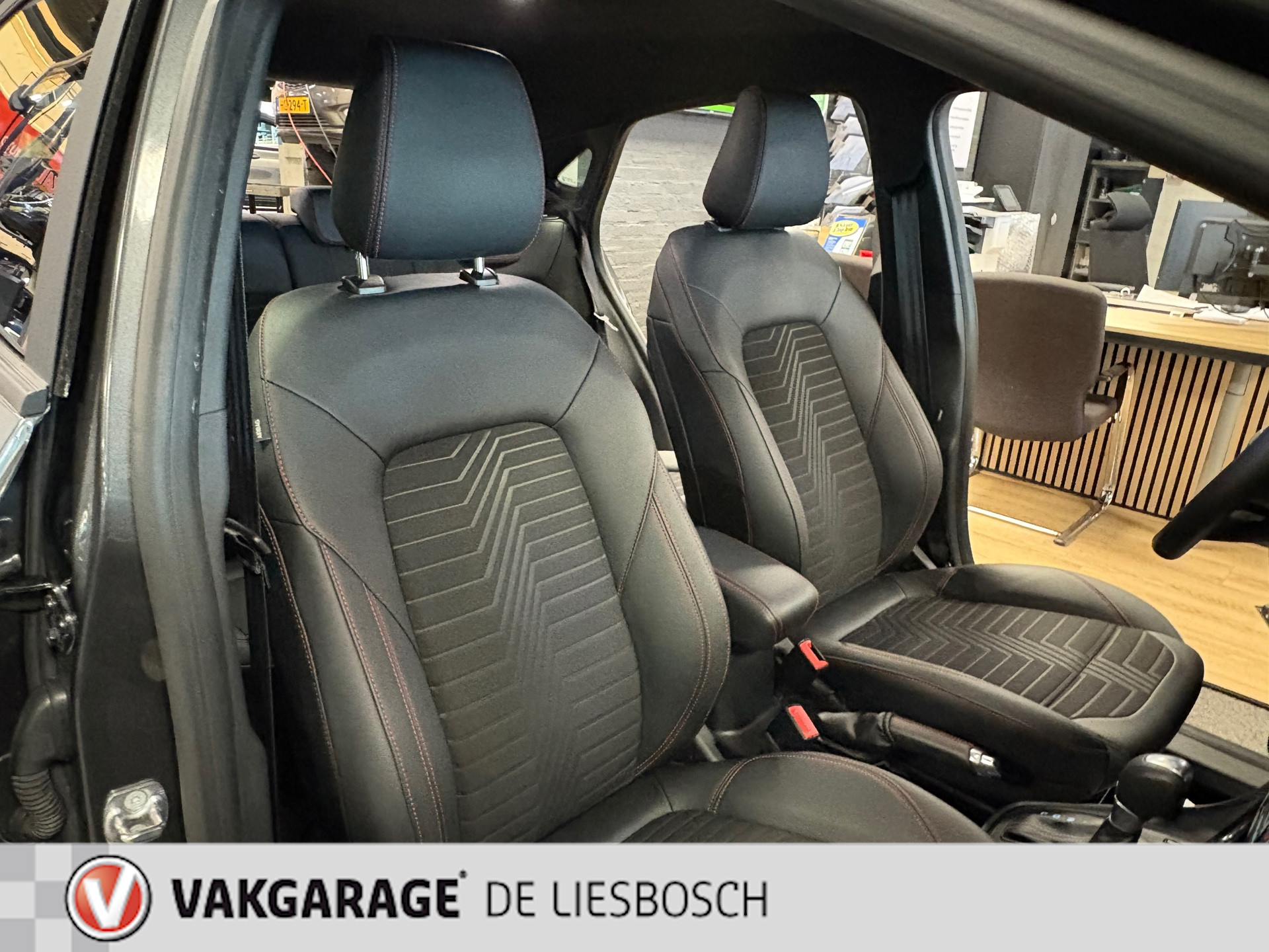 Foto van Ford Puma