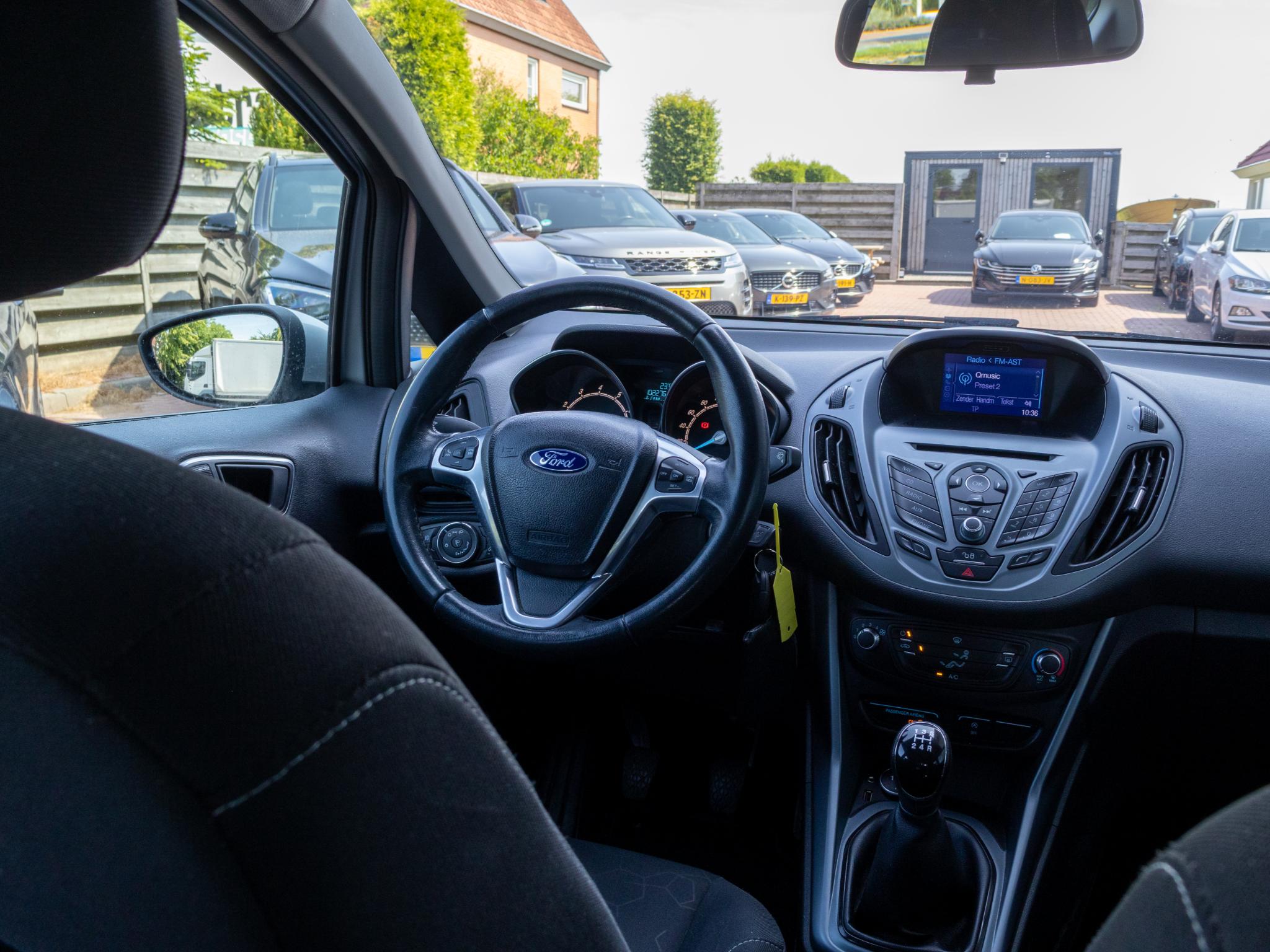 Foto van Ford B-max