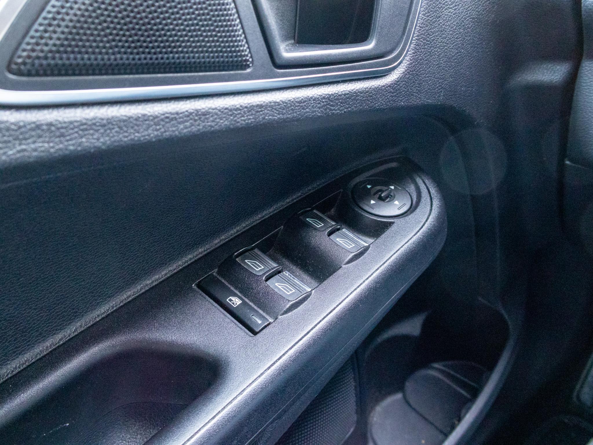Foto van Ford B-max