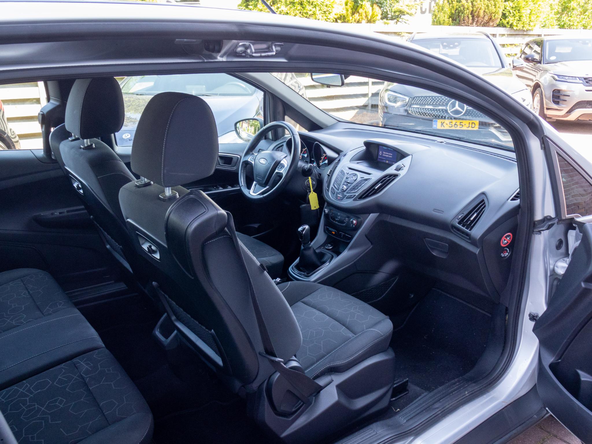Foto van Ford B-max