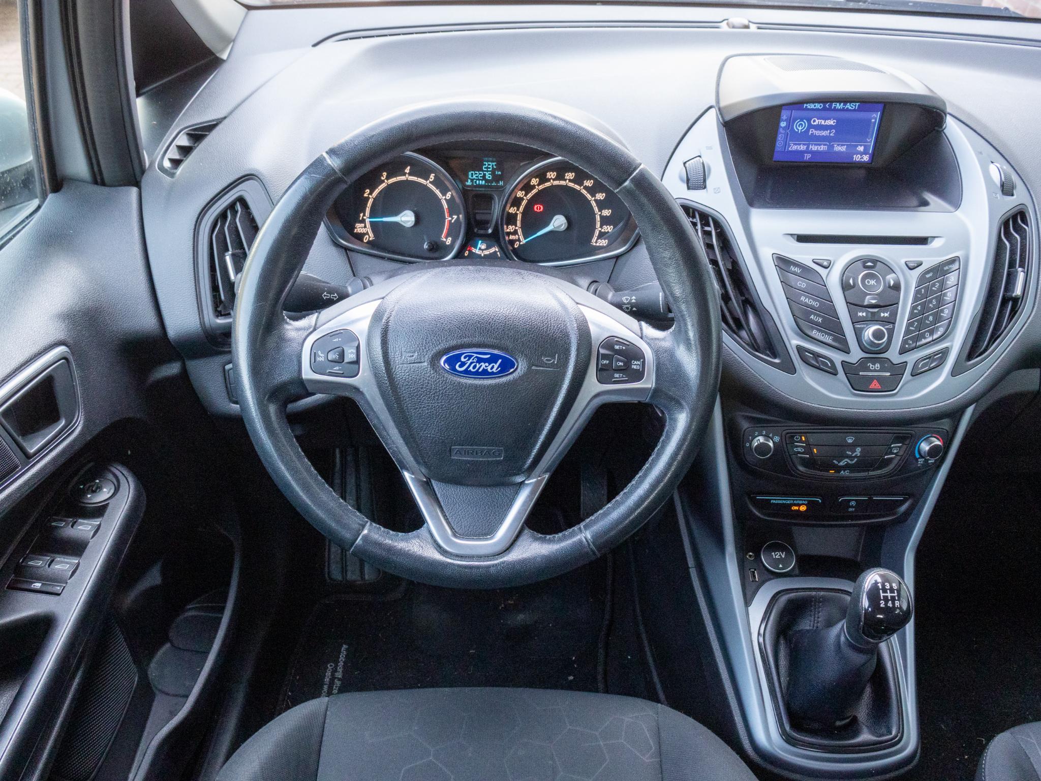 Foto van Ford B-max