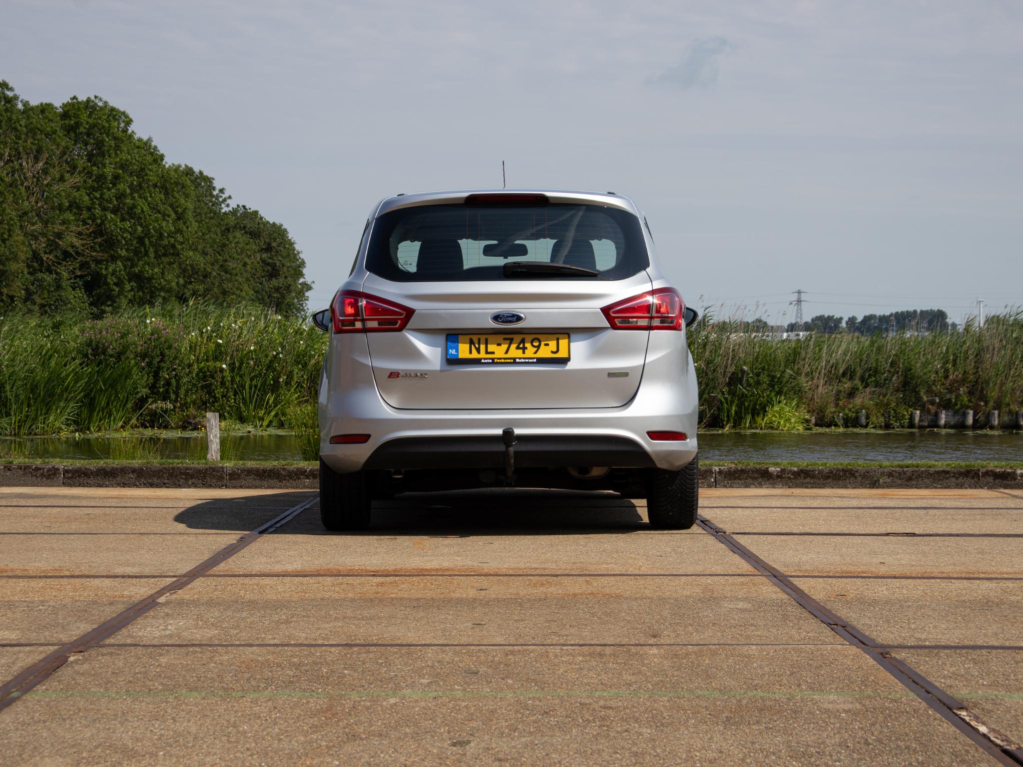 Foto van Ford B-max