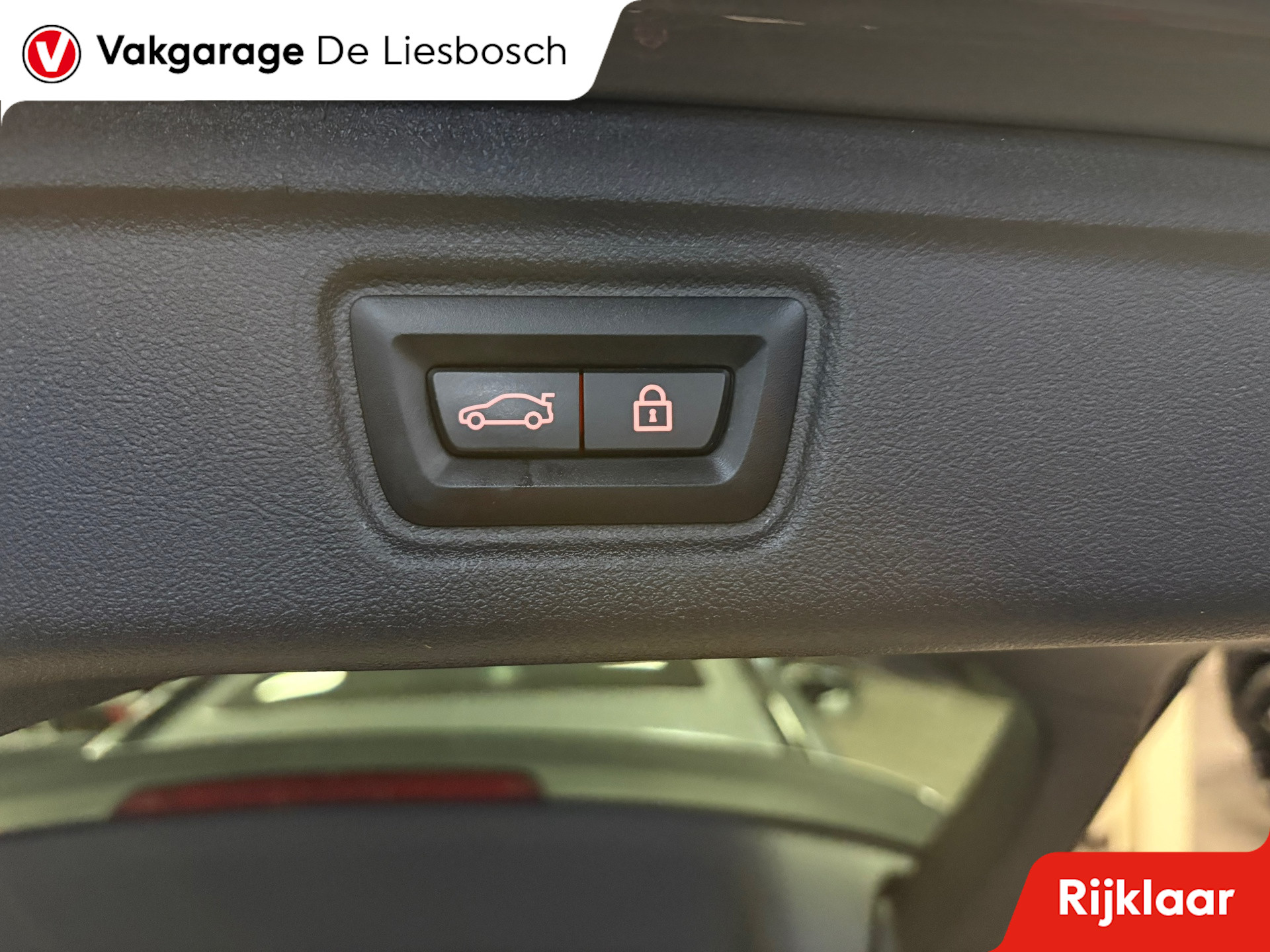 Foto van BMW 330e xDrive