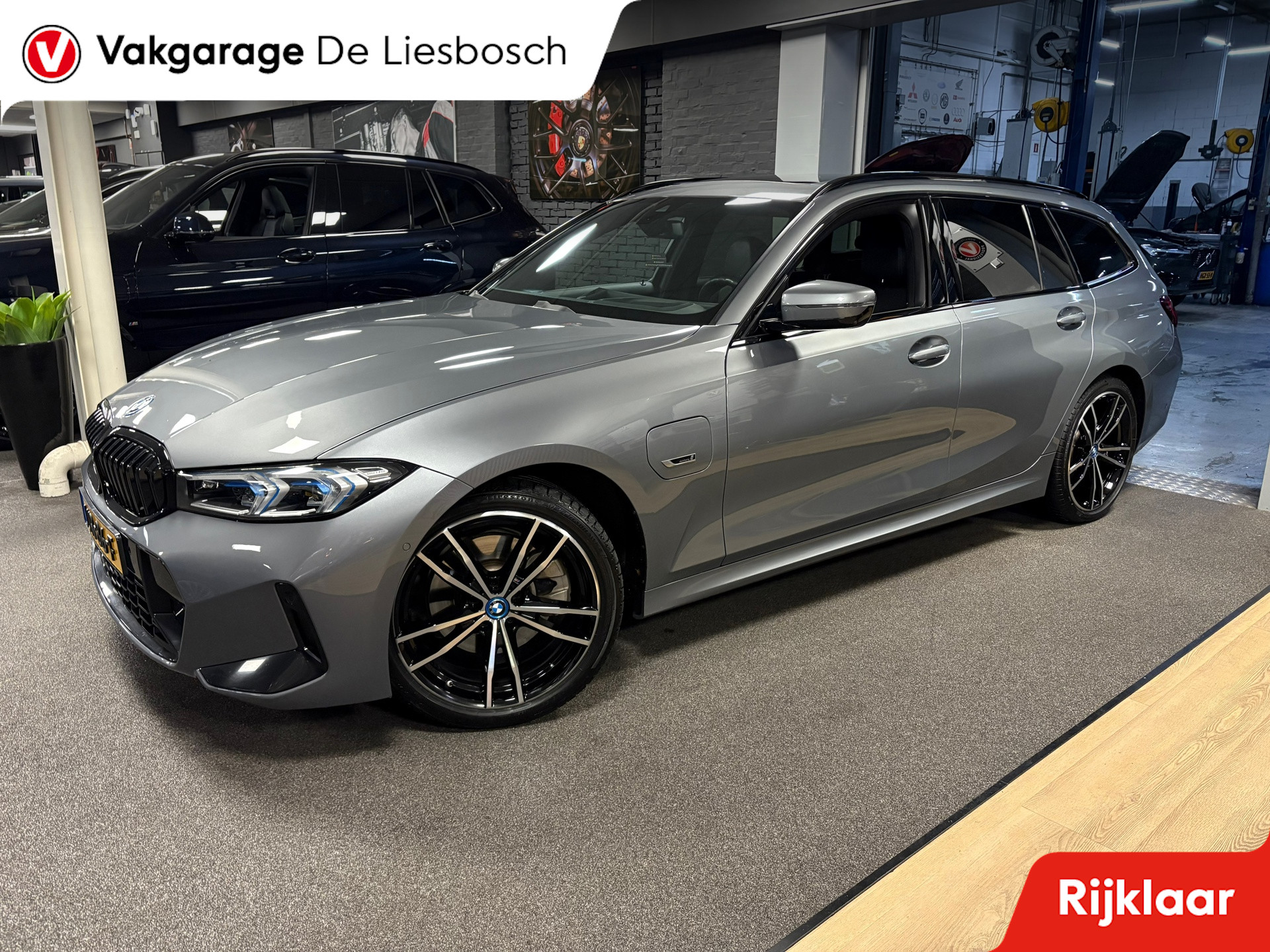 Foto van BMW 330e xDrive