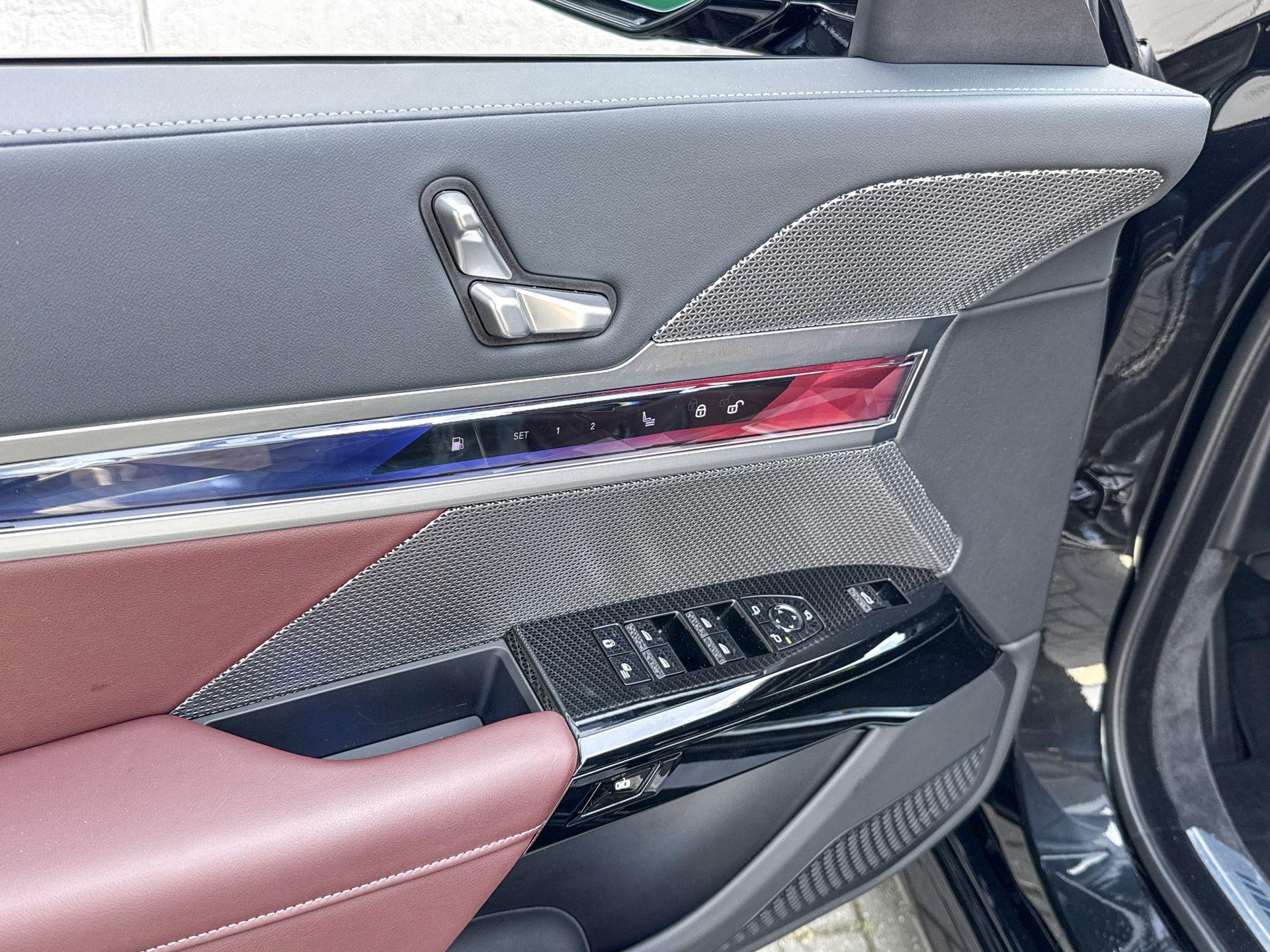 Foto van BMW 750e xDrive