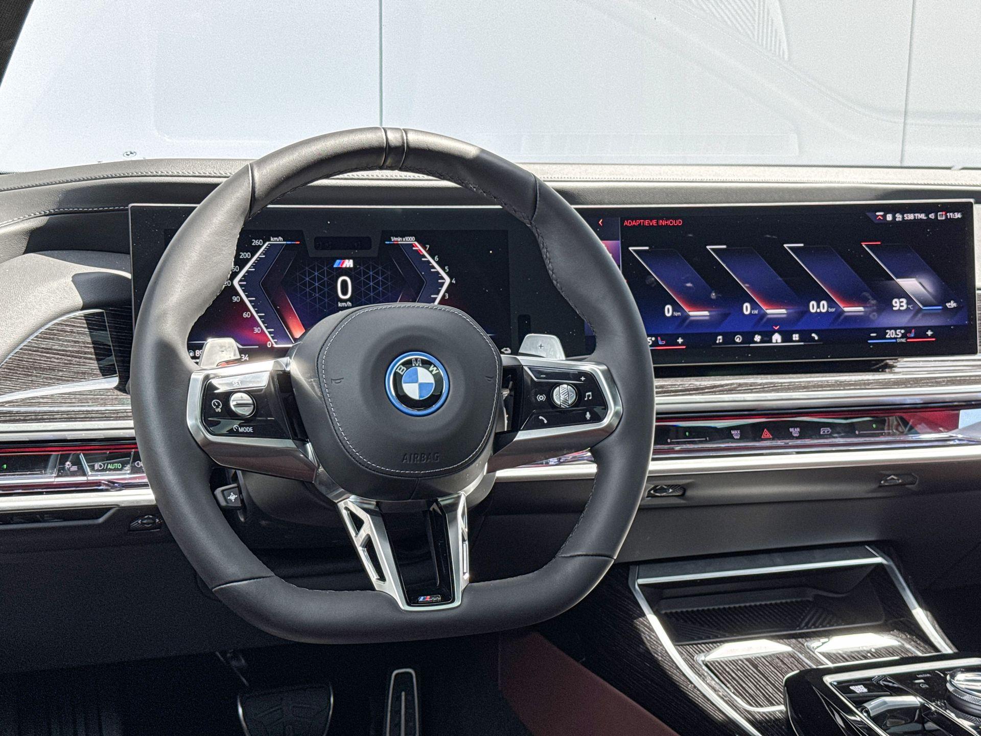Foto van BMW 750e xDrive