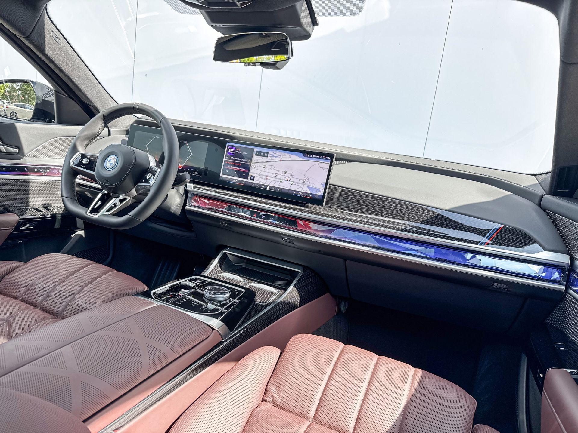 Foto van BMW 750e xDrive
