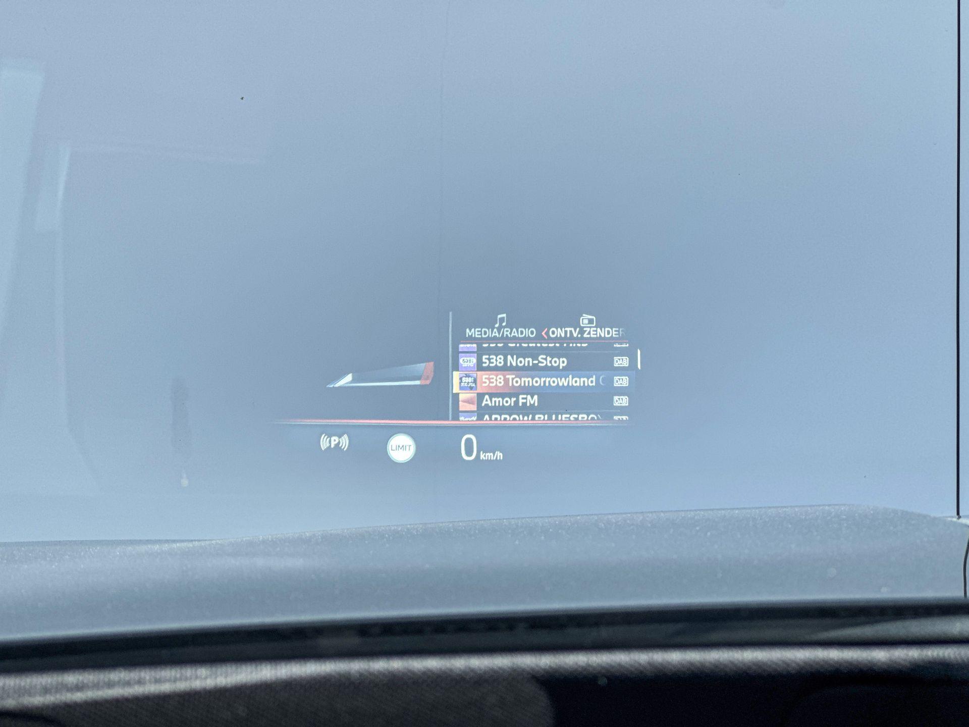 Foto van BMW 750e xDrive